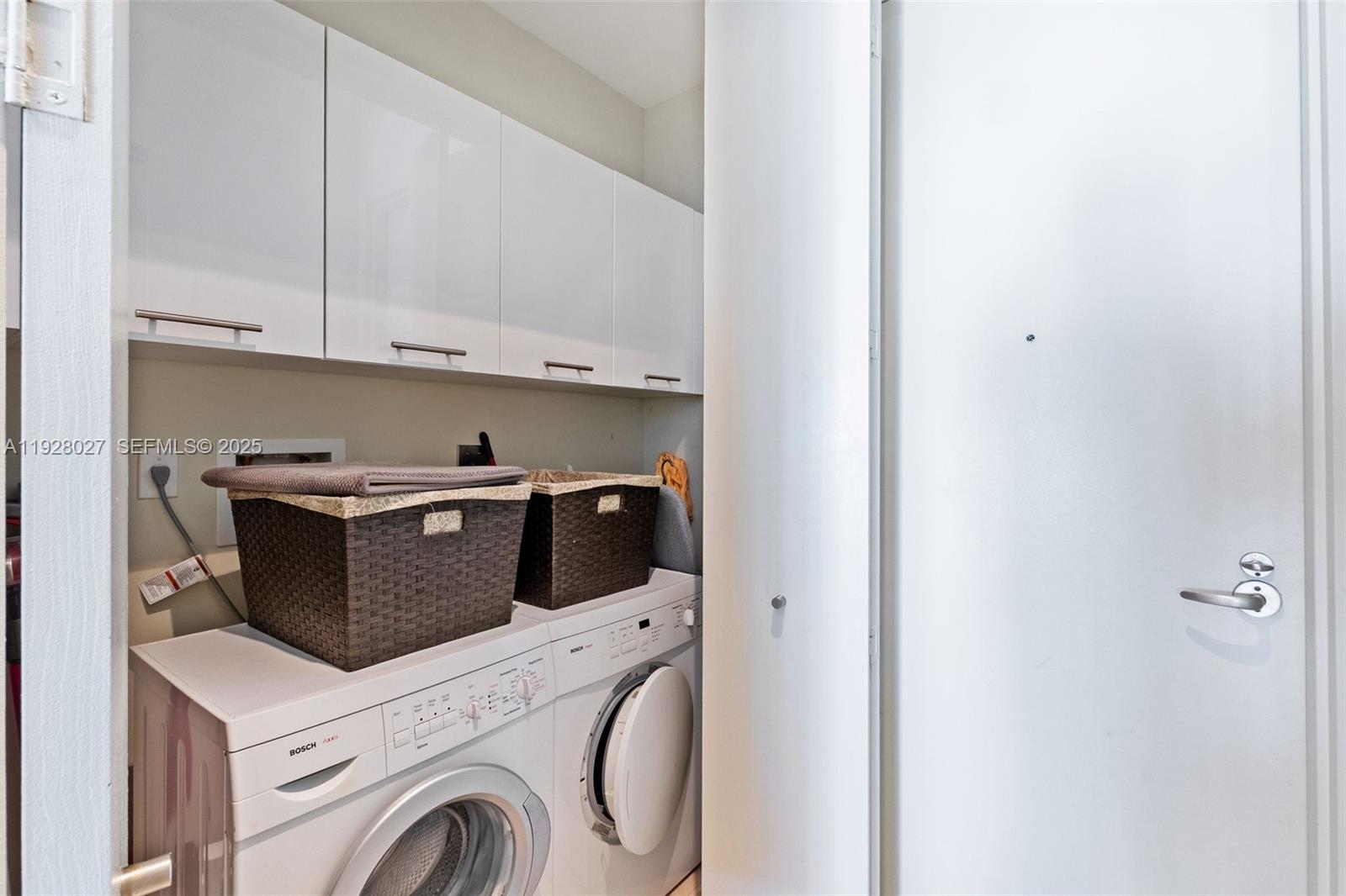 900 Brickell Key Blvd #2002, Miami FL 33131