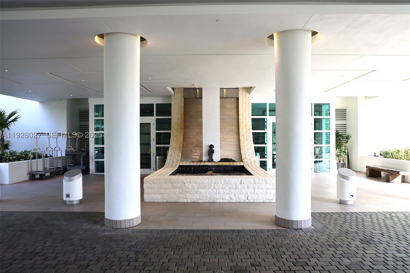 900 Brickell Key Blvd #2002, Miami FL 33131