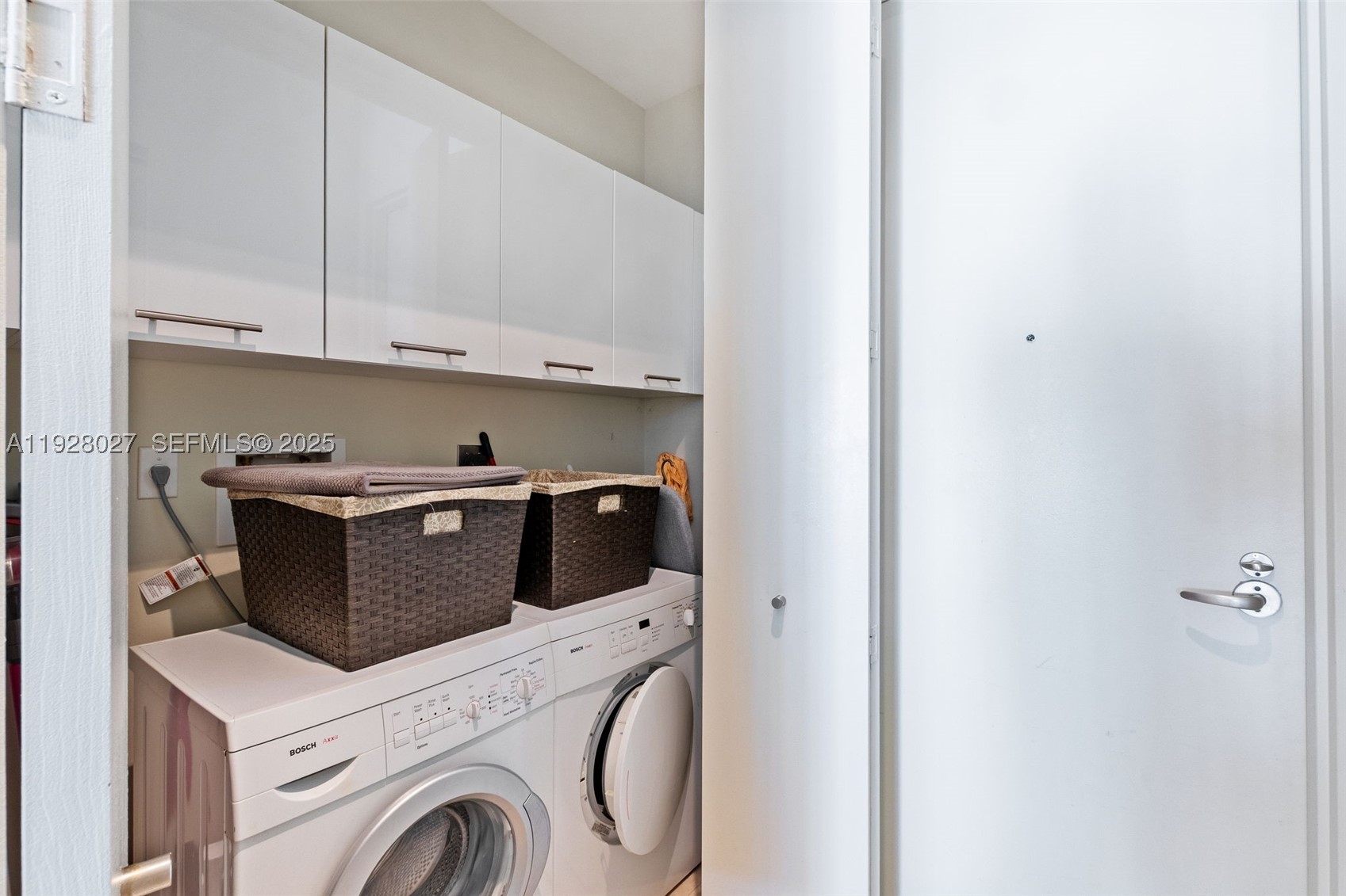 900 Brickell Key Blvd #2002, Miami FL 33131