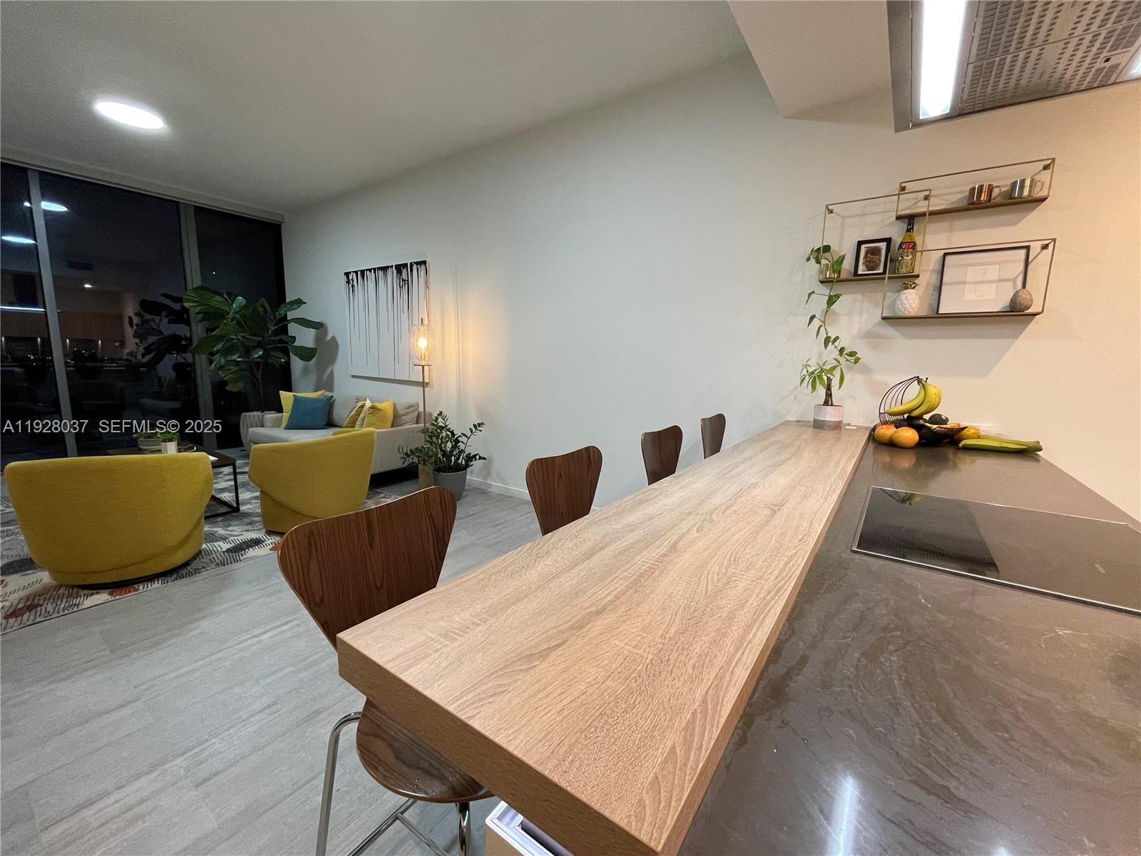 1000 Brickell Plz #1811, Miami FL 33131