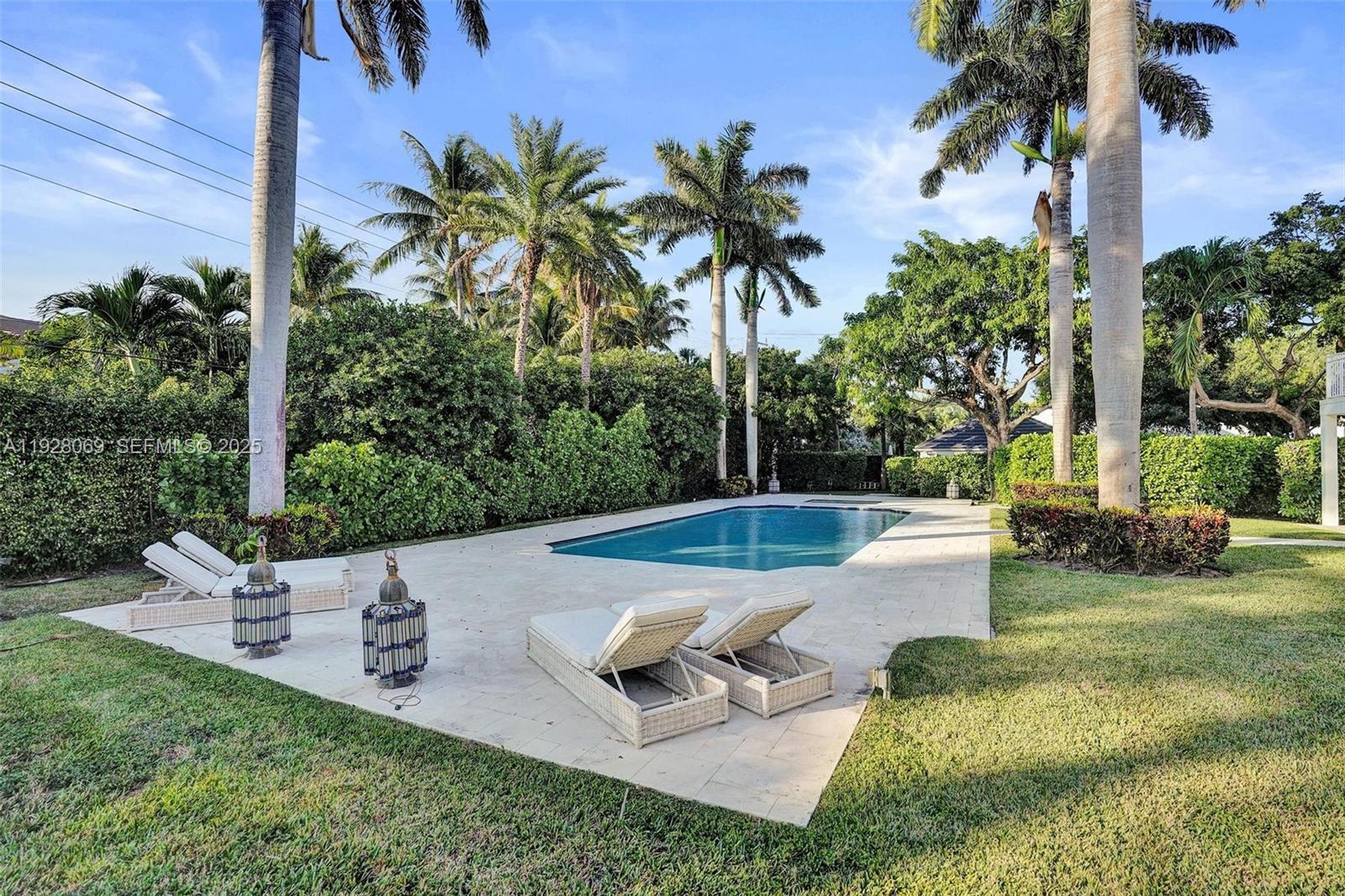 1281 Banyan Rd, Boca Raton FL 33432