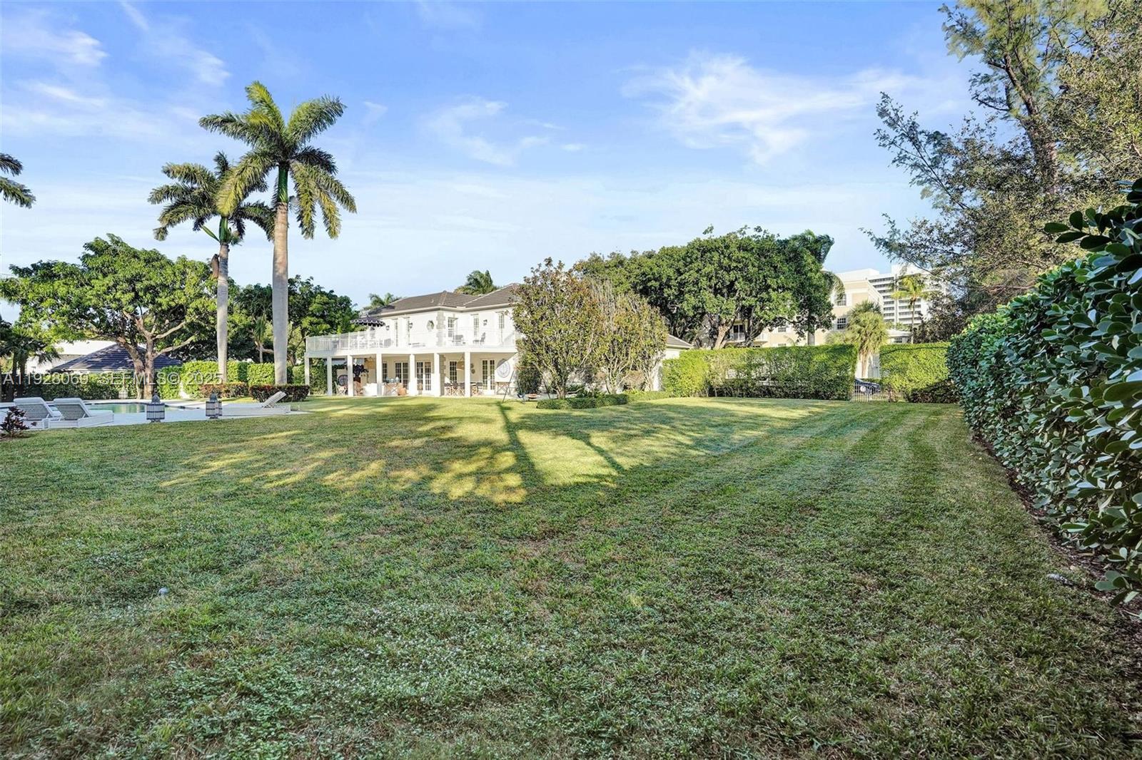 1281 Banyan Rd, Boca Raton FL 33432