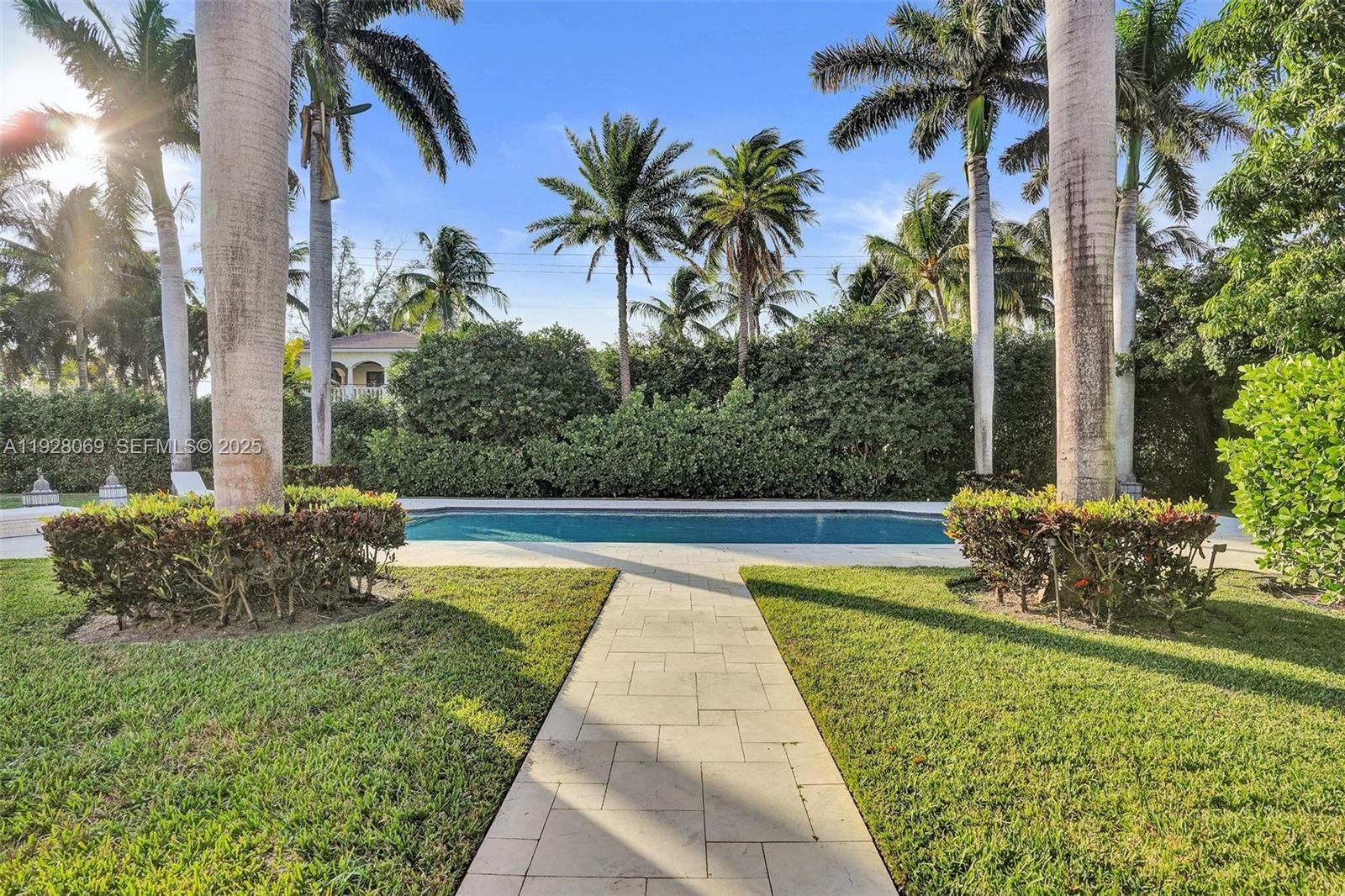 1281 Banyan Rd, Boca Raton FL 33432