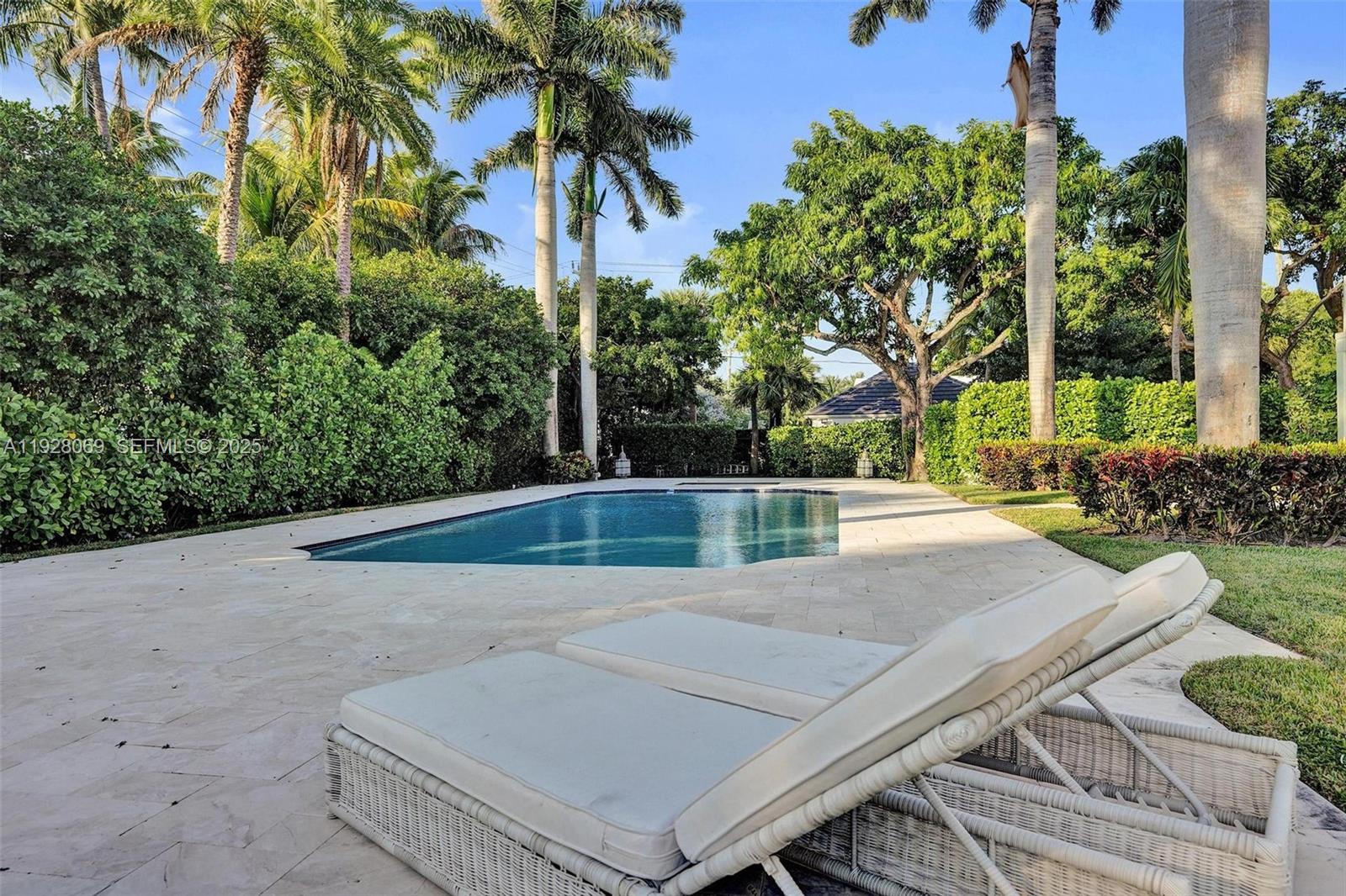 1281 Banyan Rd, Boca Raton FL 33432