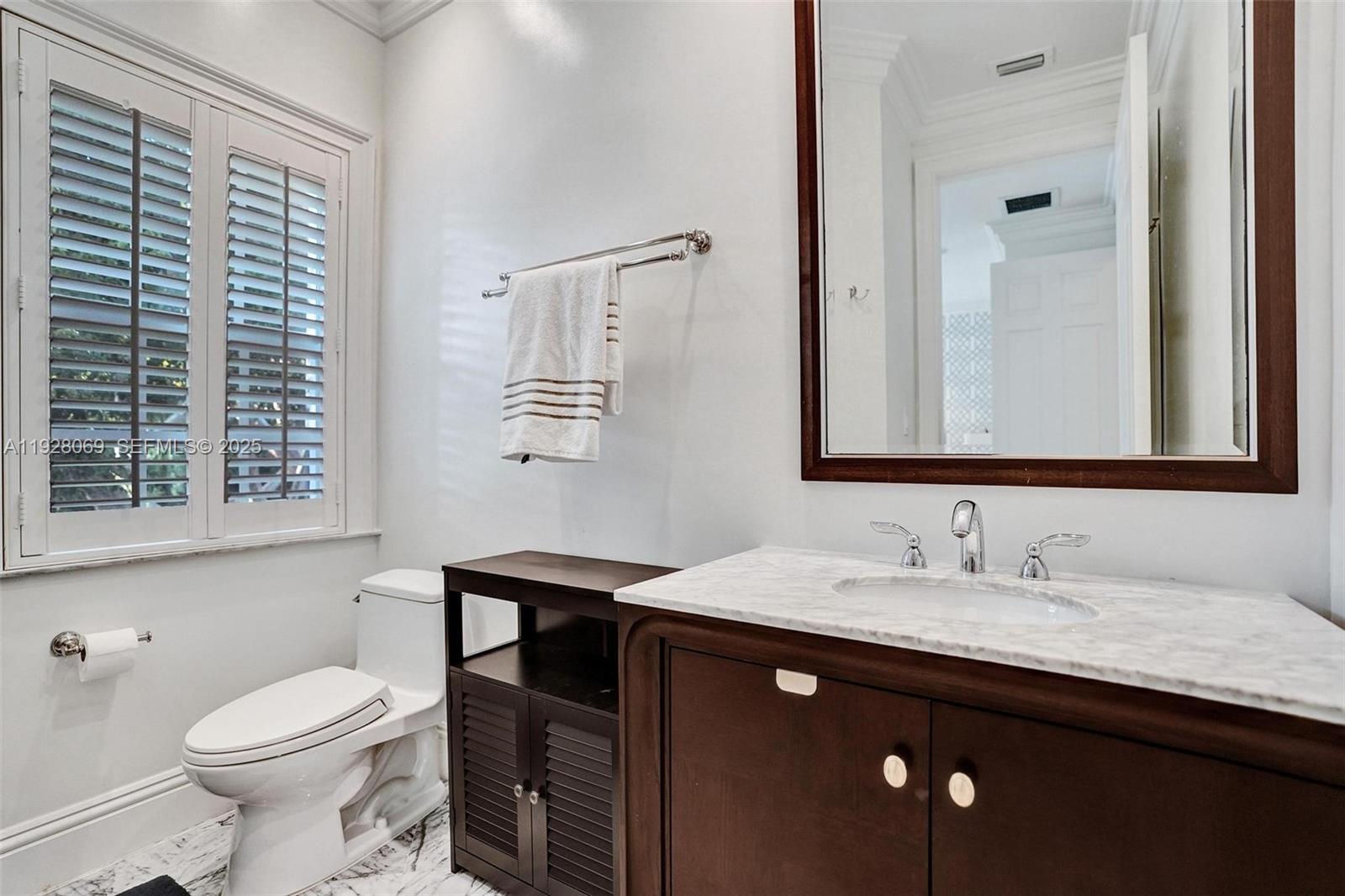 1281 Banyan Rd, Boca Raton FL 33432
