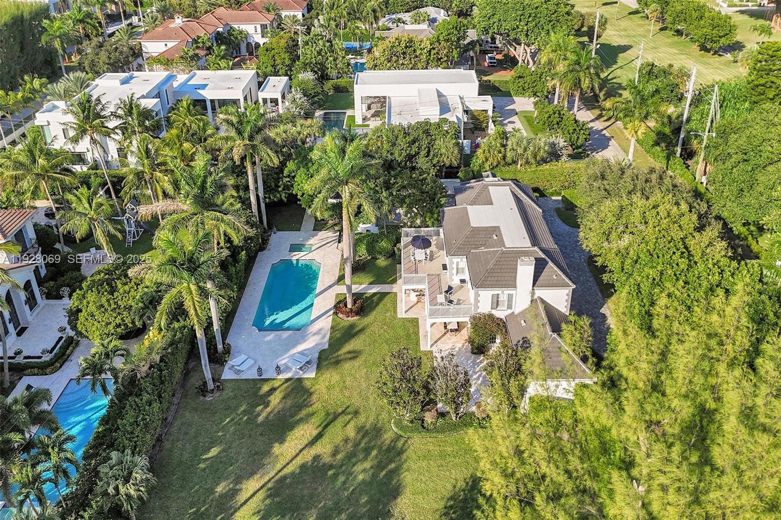 1281 Banyan Rd, Boca Raton FL 33432