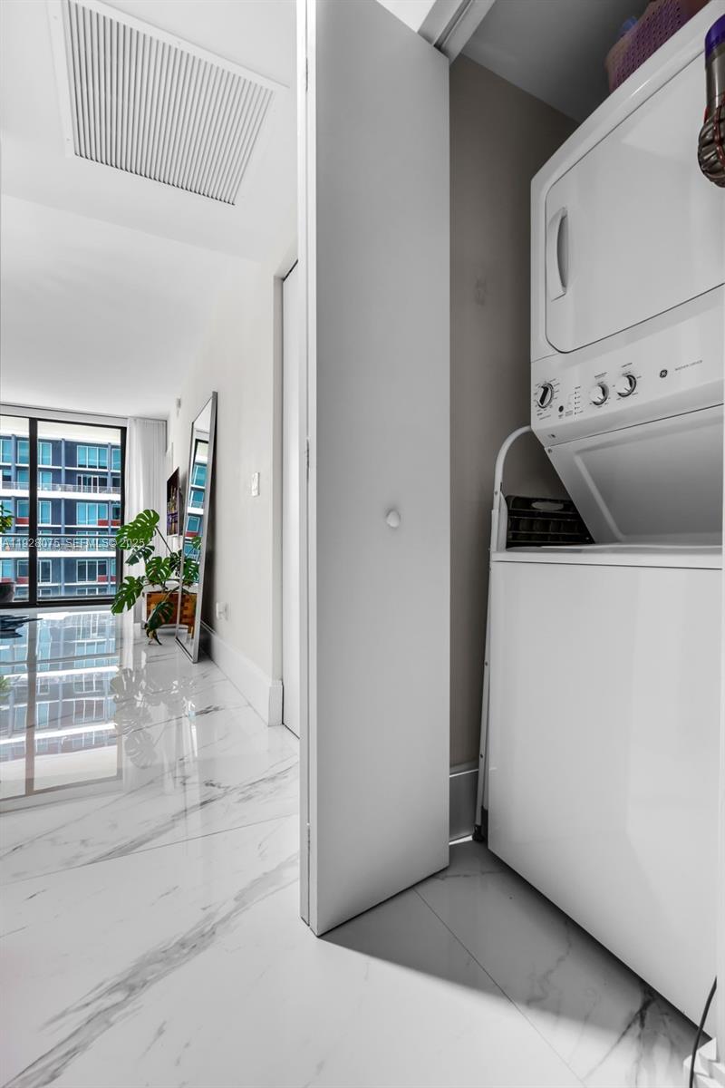 1300 S Miami Ave #2508, Miami FL 33130