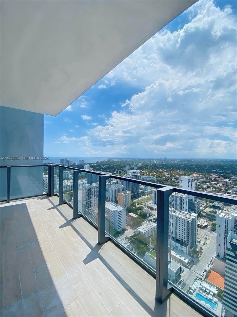 88 SW 7th St #3906, Miami FL 33130
