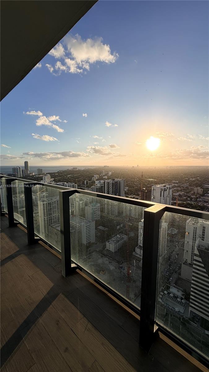 88 SW 7th St #3906, Miami FL 33130