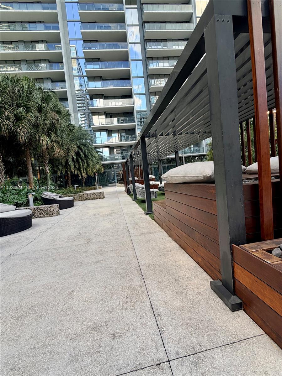 88 SW 7th St #3906, Miami FL 33130
