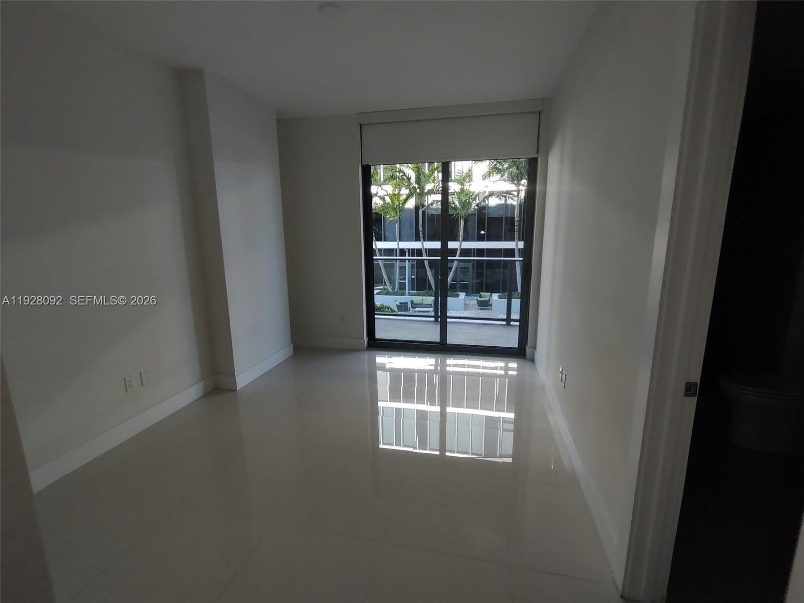 2960 NE 207th St #607, Aventura FL 33180