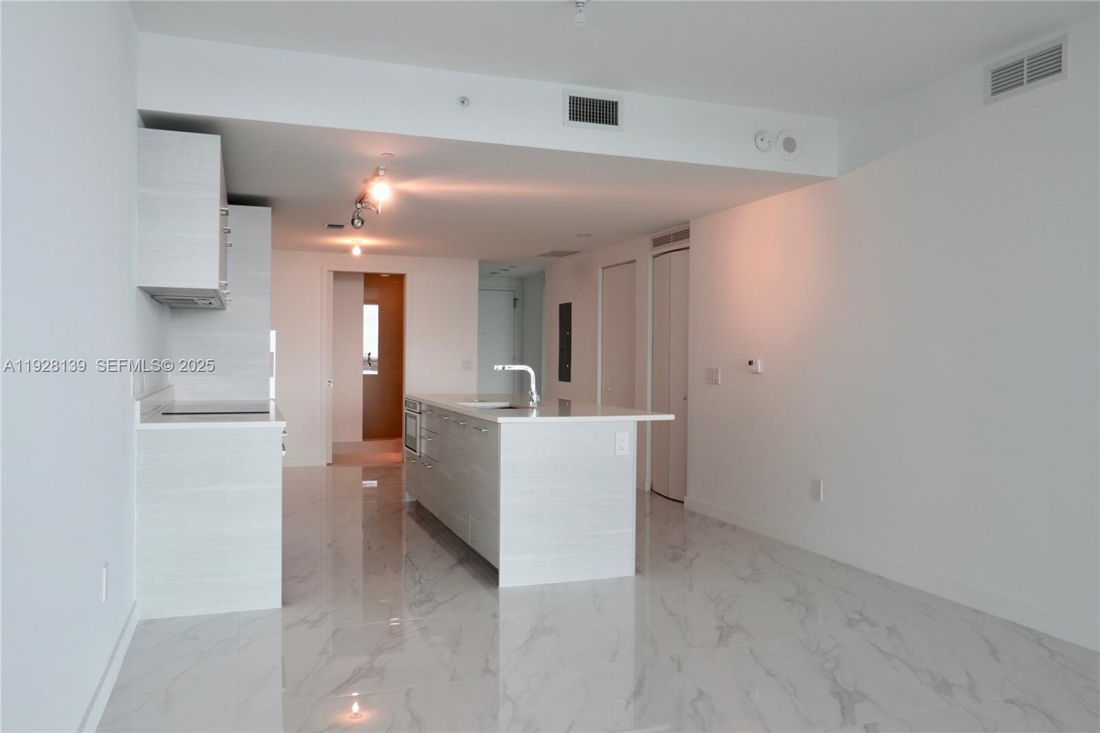 650 NE 32 #1703, Miami FL 33137