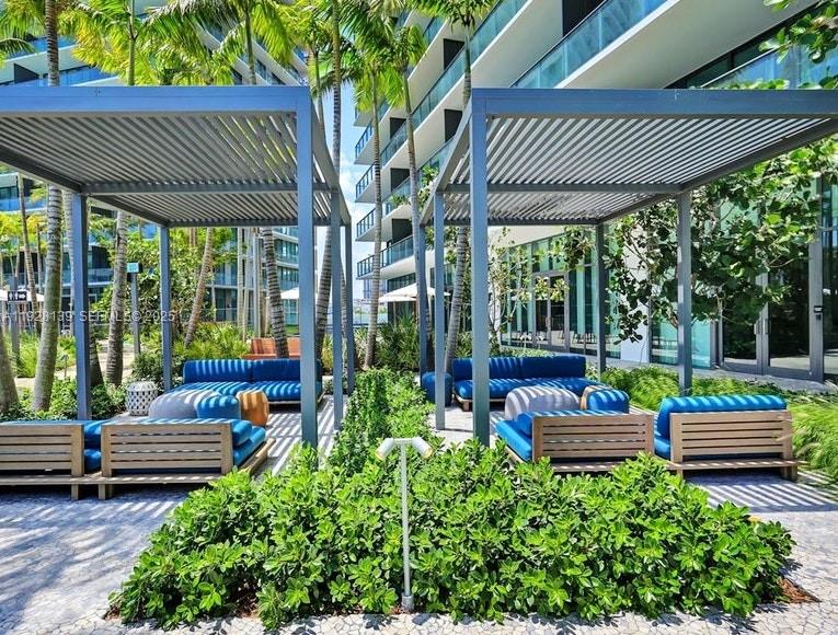 650 NE 32 #1703, Miami FL 33137