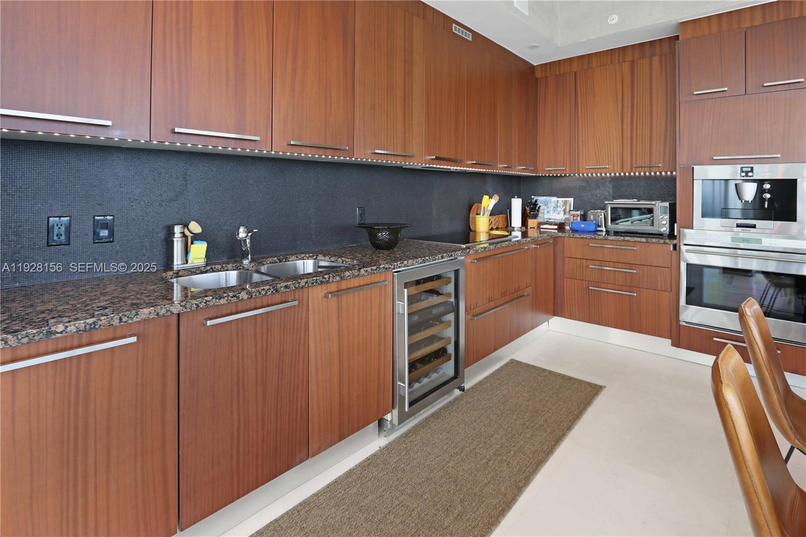 15901 Collins Ave #1101, Sunny Isles Beach FL 33160