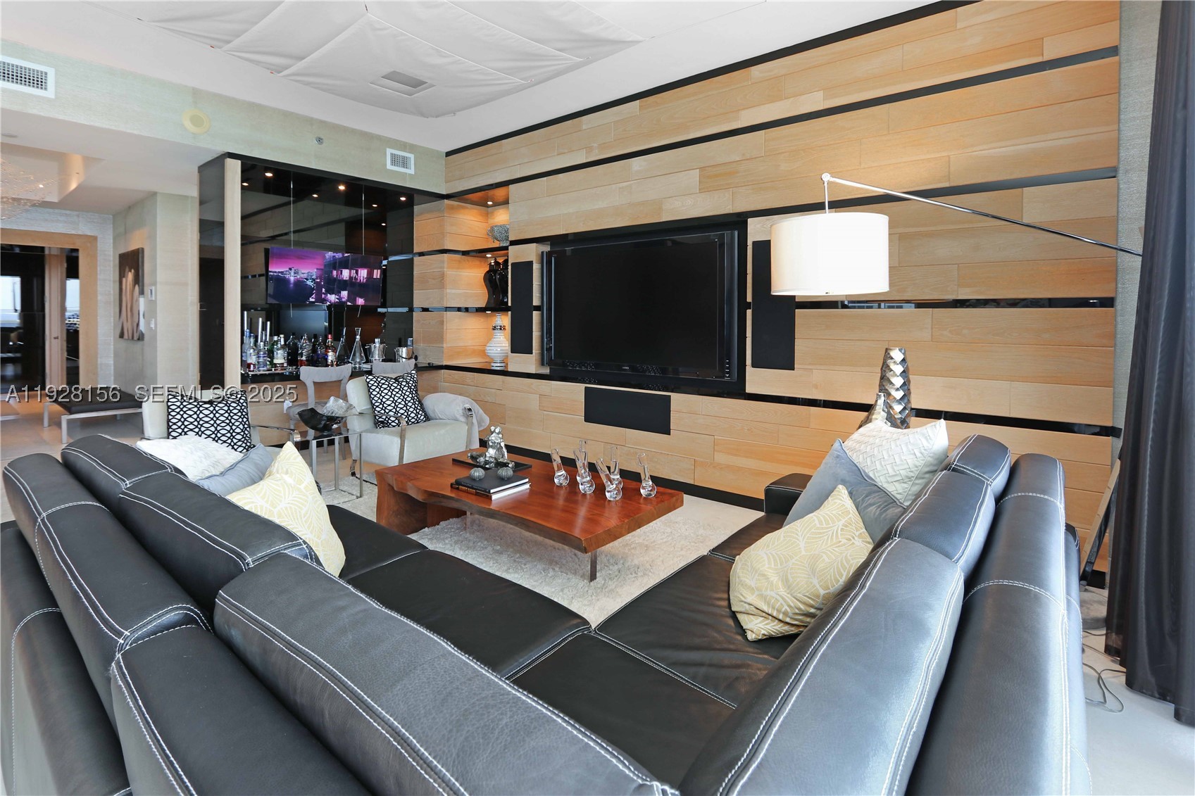 15901 Collins Ave #1101, Sunny Isles Beach FL 33160