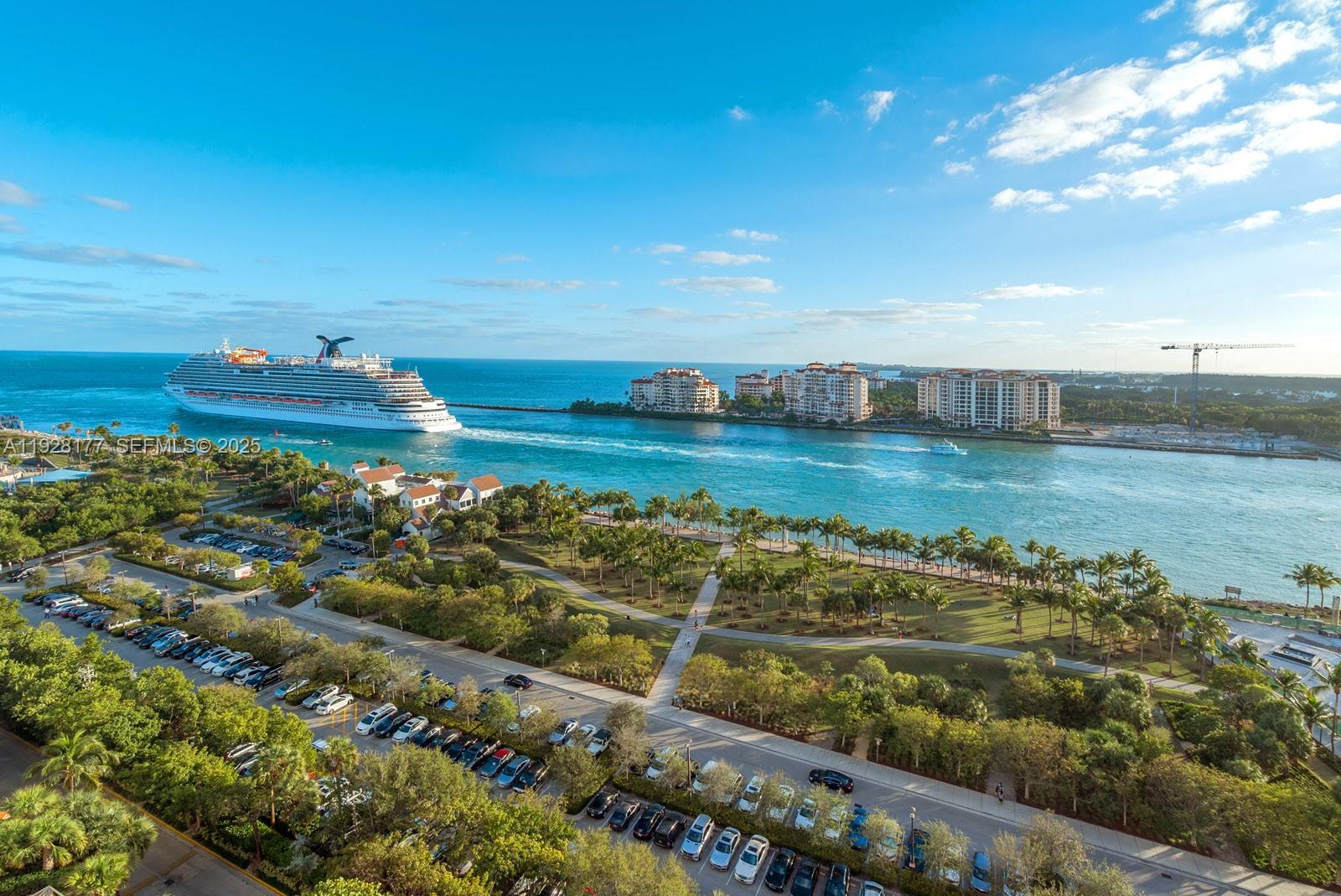 300 S Pointe Dr #1701, Miami Beach FL 33139