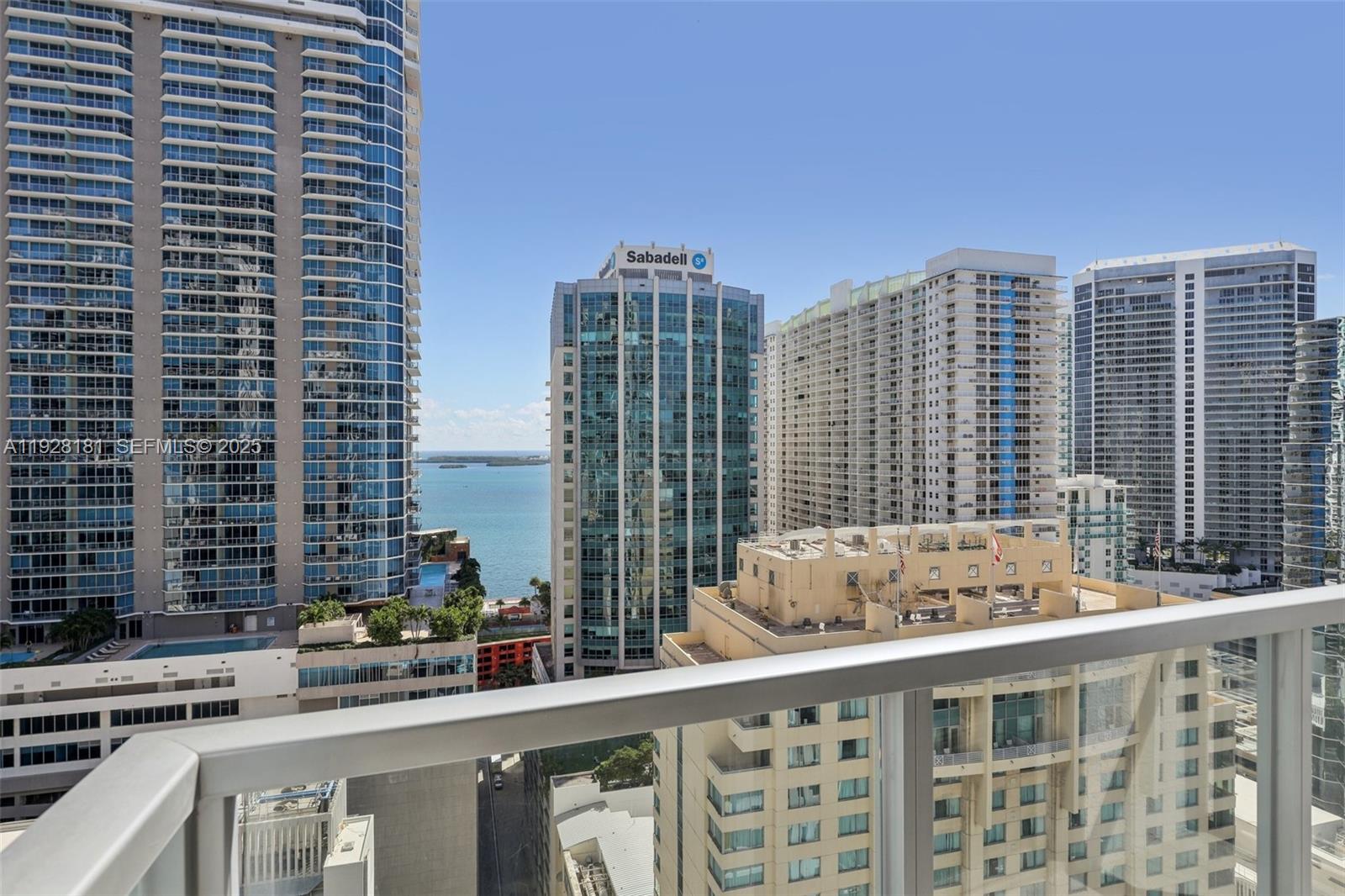 1060 Brickell Ave #2607, Miami FL 33131