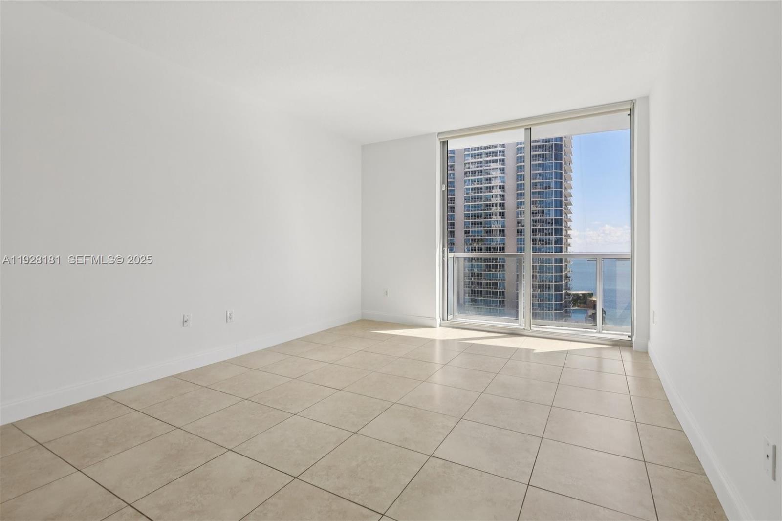 1060 Brickell Ave #2607, Miami FL 33131