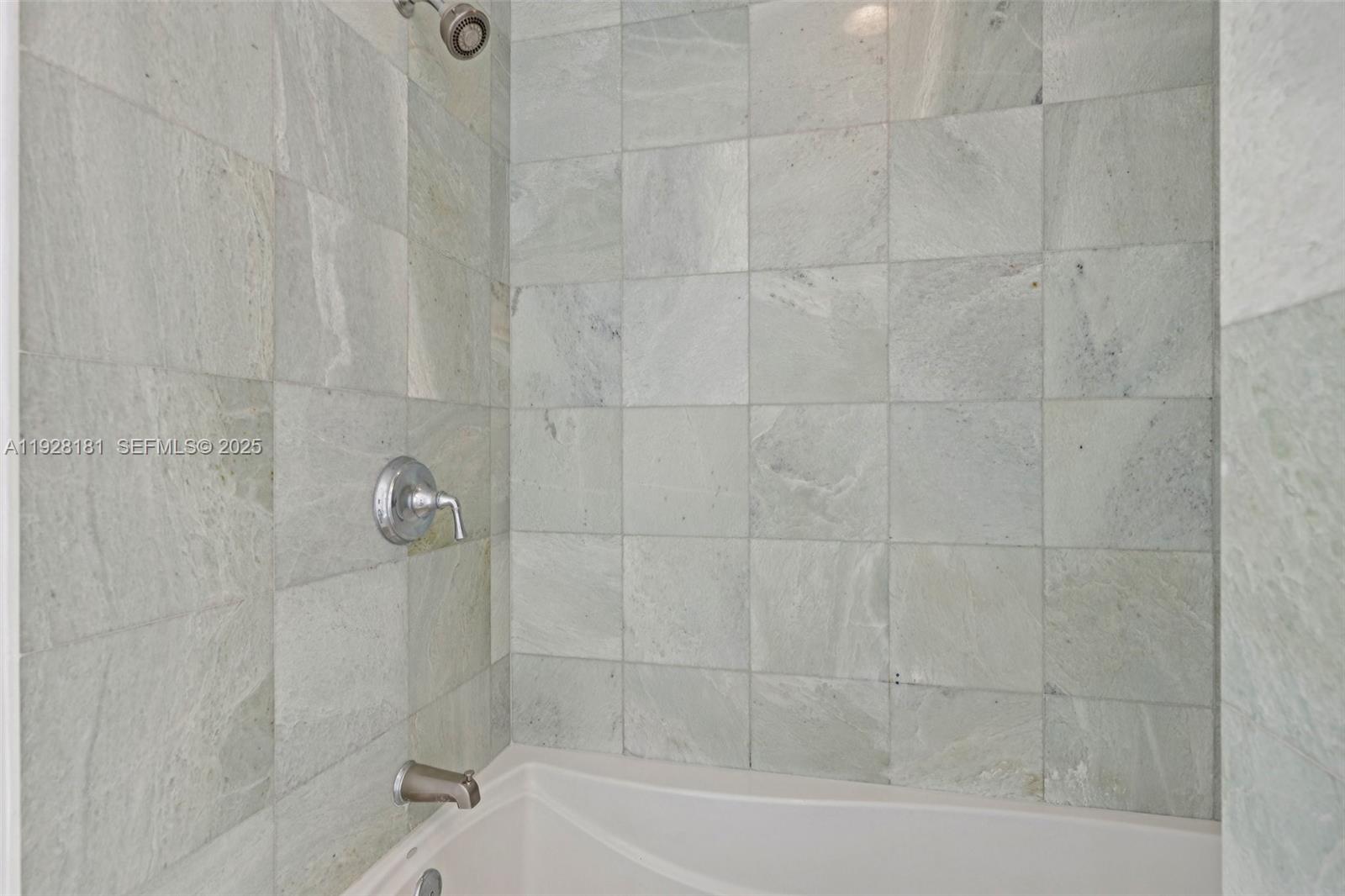 1060 Brickell Ave #2607, Miami FL 33131