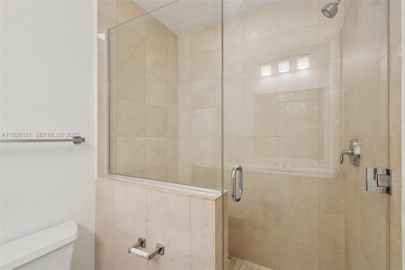 1060 Brickell Ave #2607, Miami FL 33131