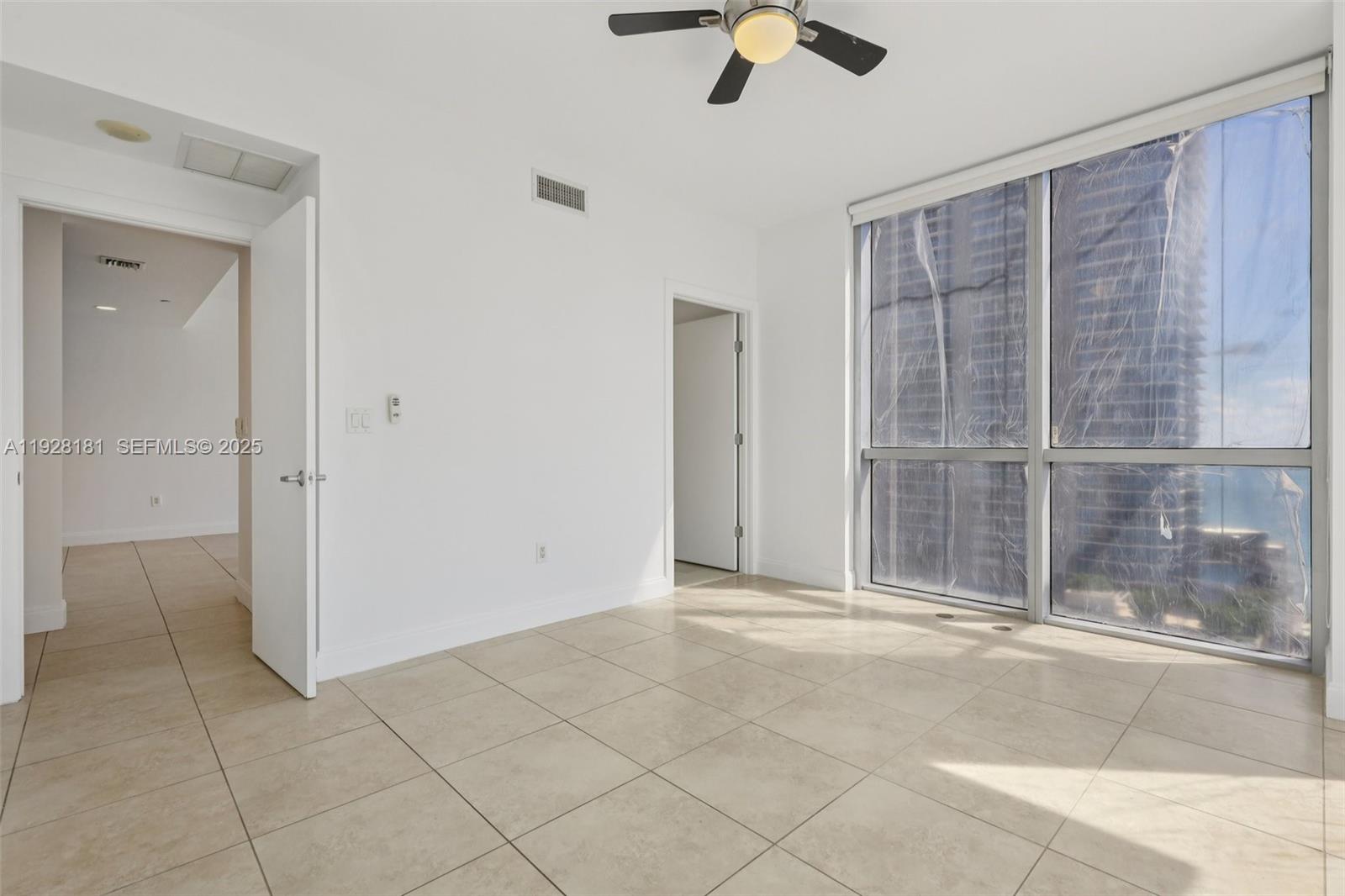 1060 Brickell Ave #2607, Miami FL 33131
