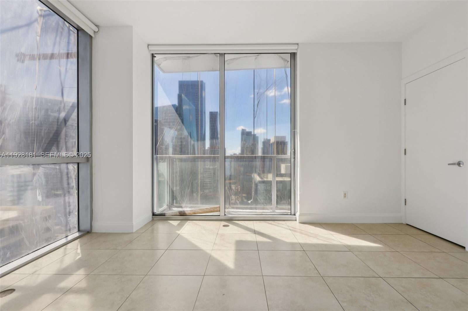 1060 Brickell Ave #2607, Miami FL 33131