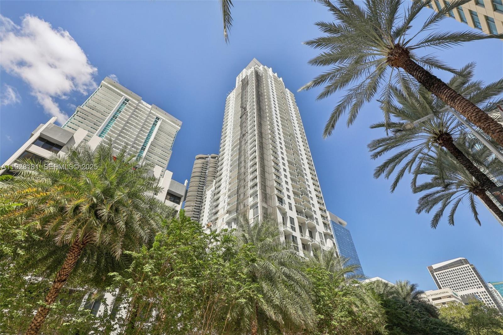 1060 Brickell Ave #2607, Miami FL 33131