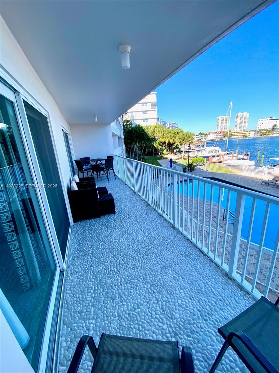 400 Golden Isles Dr #6, Hallandale Beach FL 33009