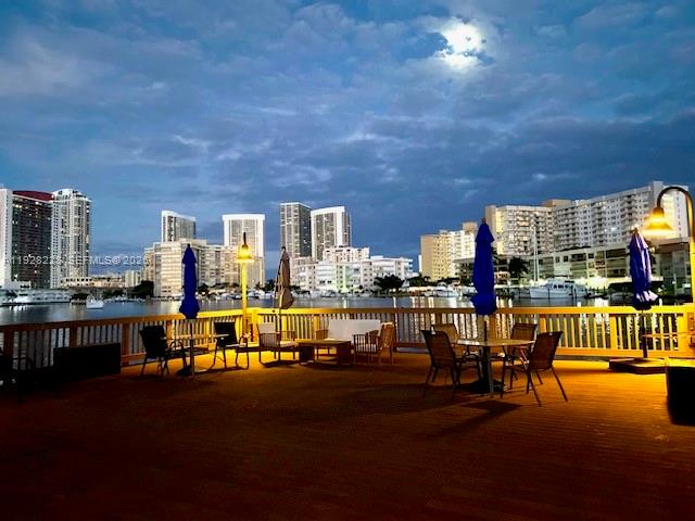 400 Golden Isles Dr #6, Hallandale Beach FL 33009