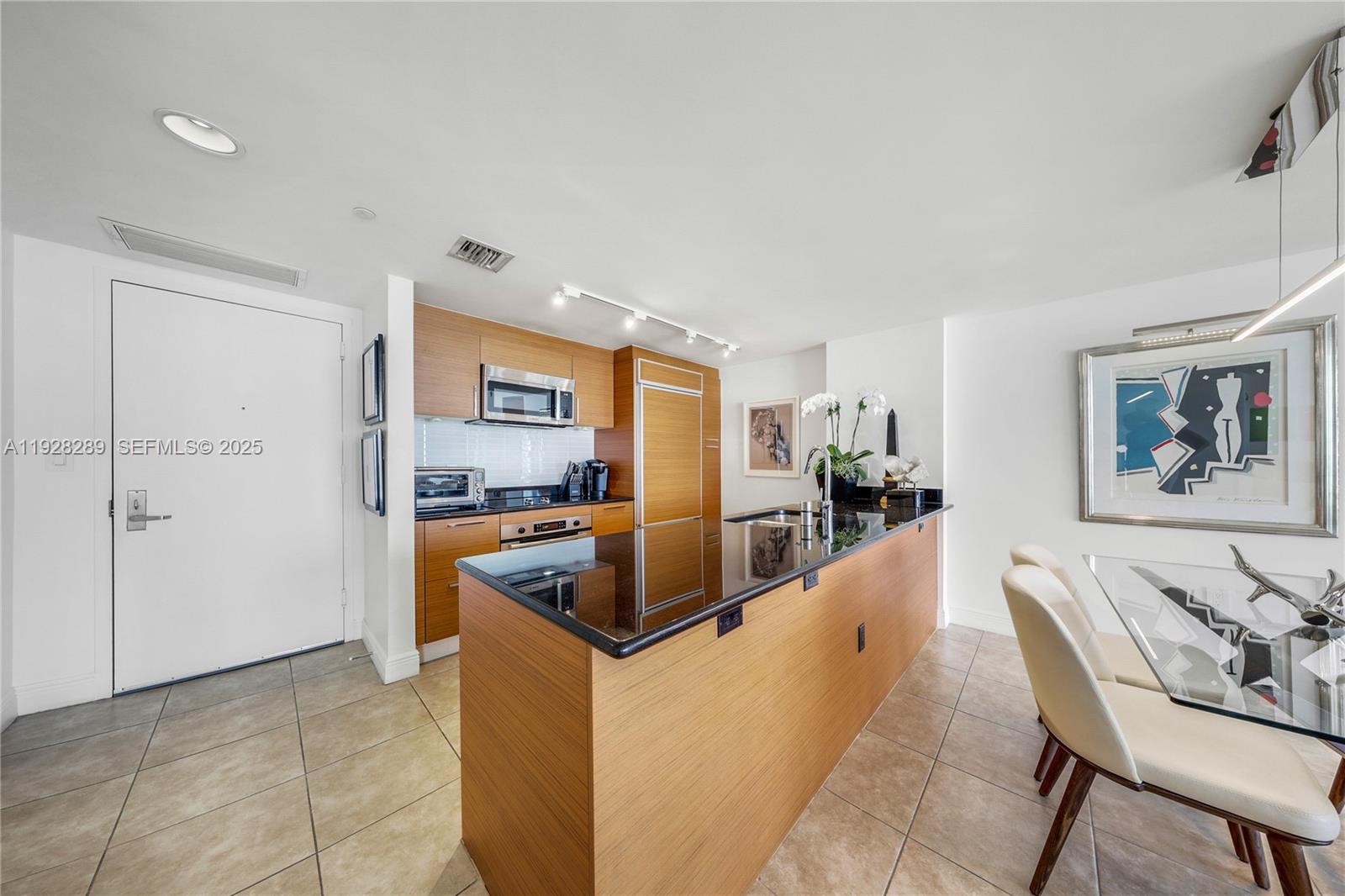 50 Biscayne Blvd #3311, Miami FL 33132
