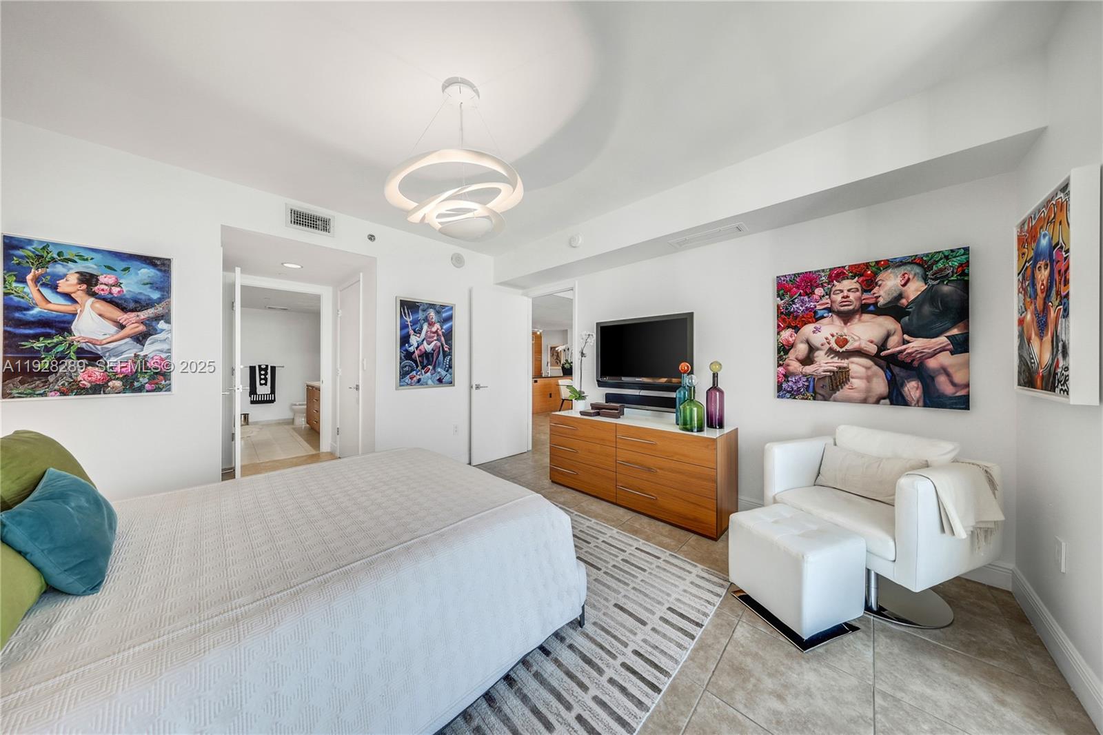 50 Biscayne Blvd #3311, Miami FL 33132