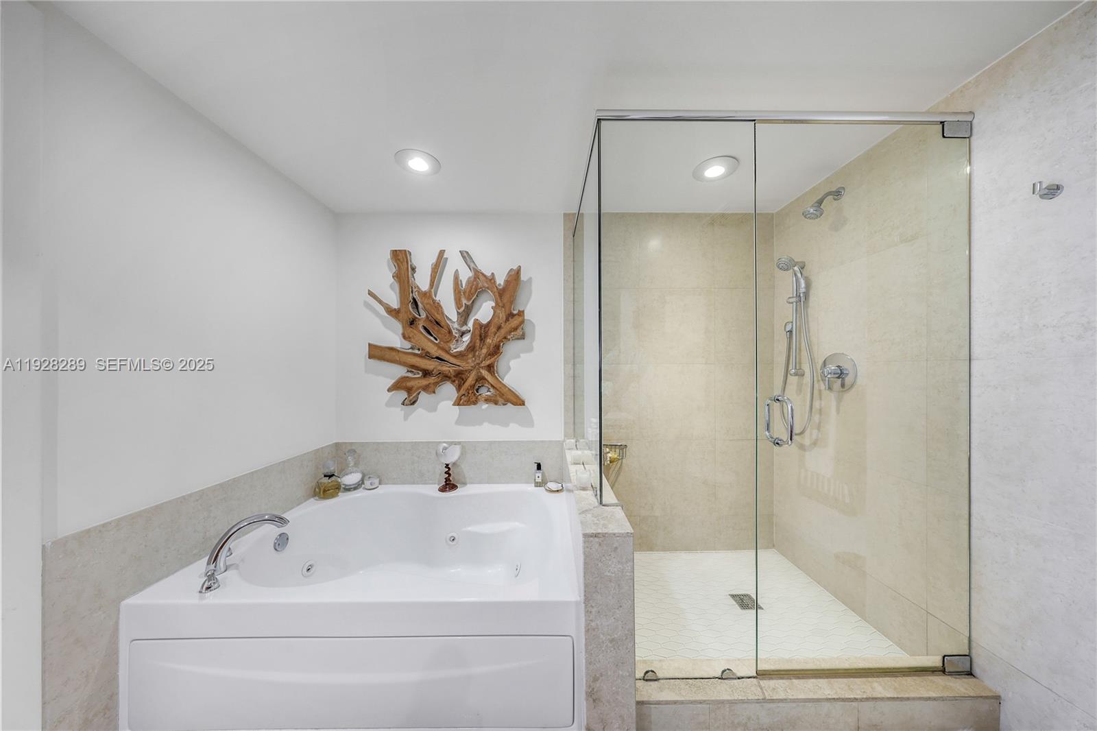 50 Biscayne Blvd #3311, Miami FL 33132