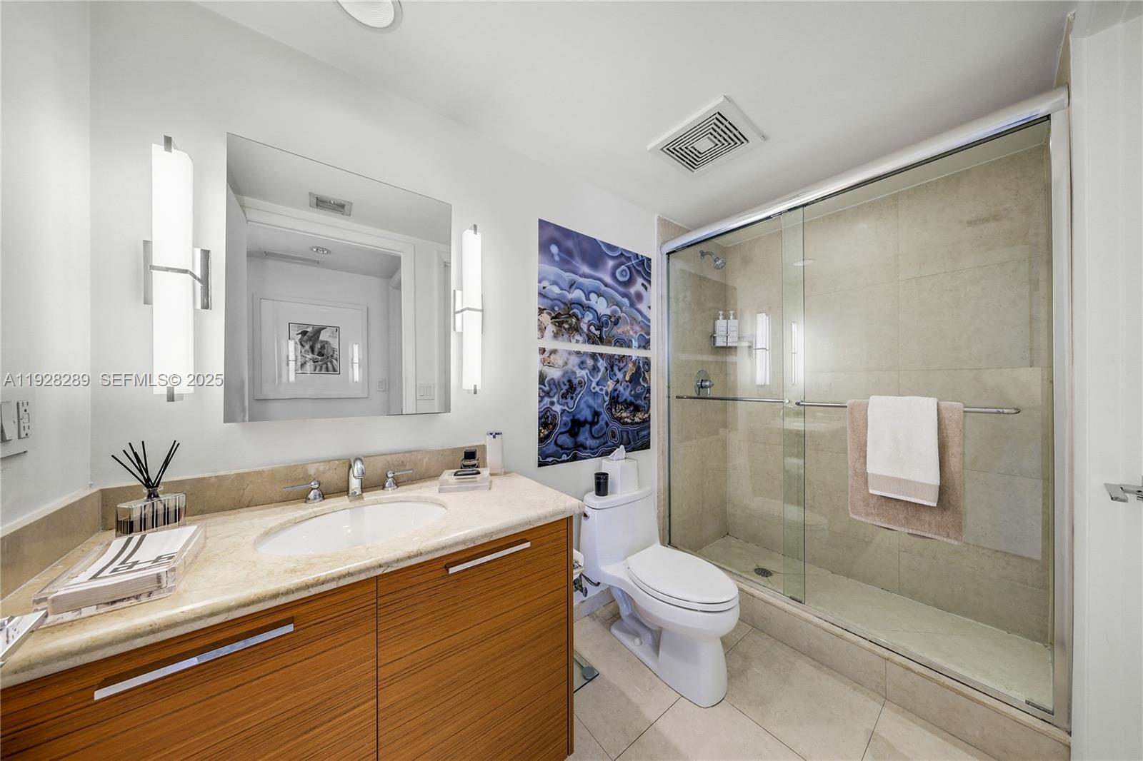 50 Biscayne Blvd #3311, Miami FL 33132