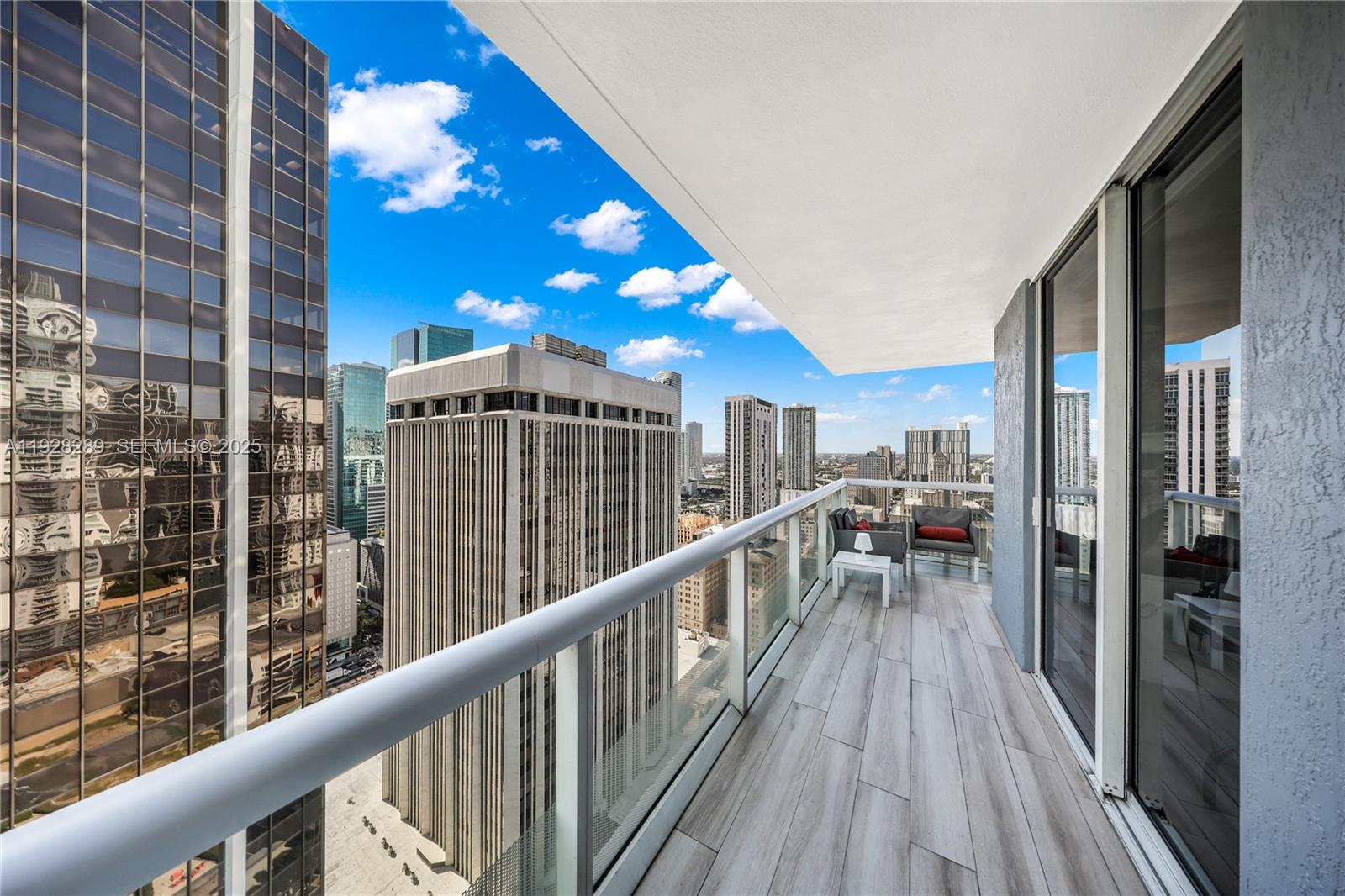50 Biscayne Blvd #3311, Miami FL 33132