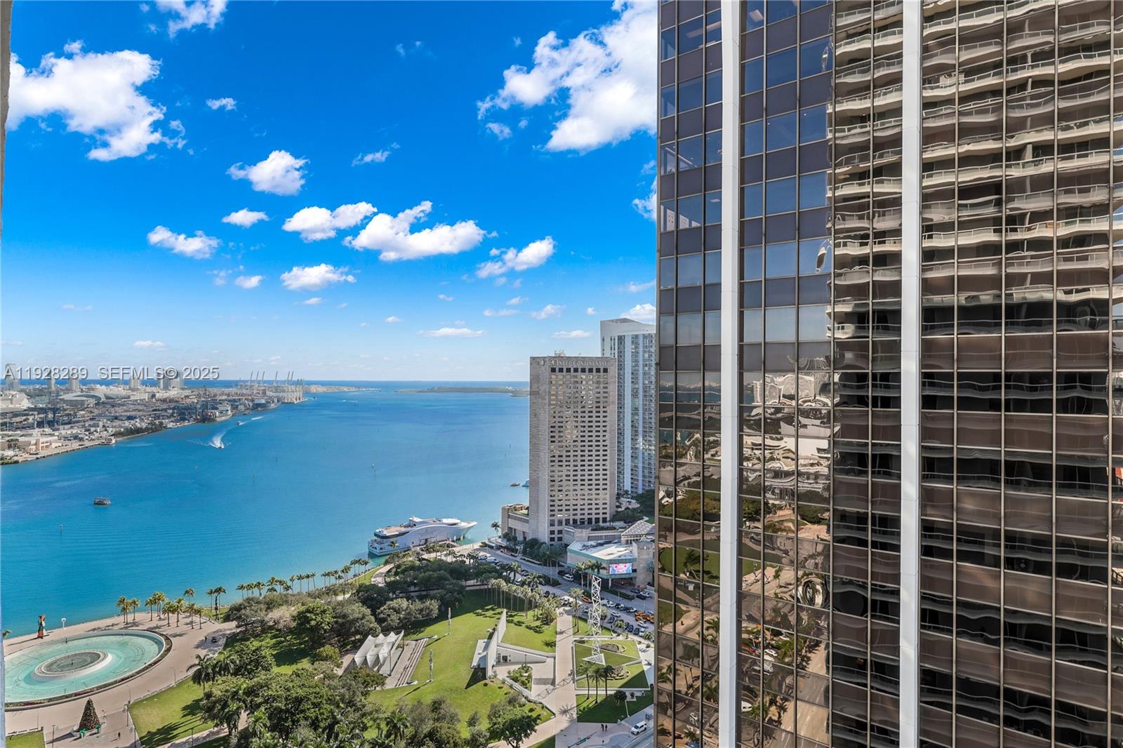 50 Biscayne Blvd #3311, Miami FL 33132