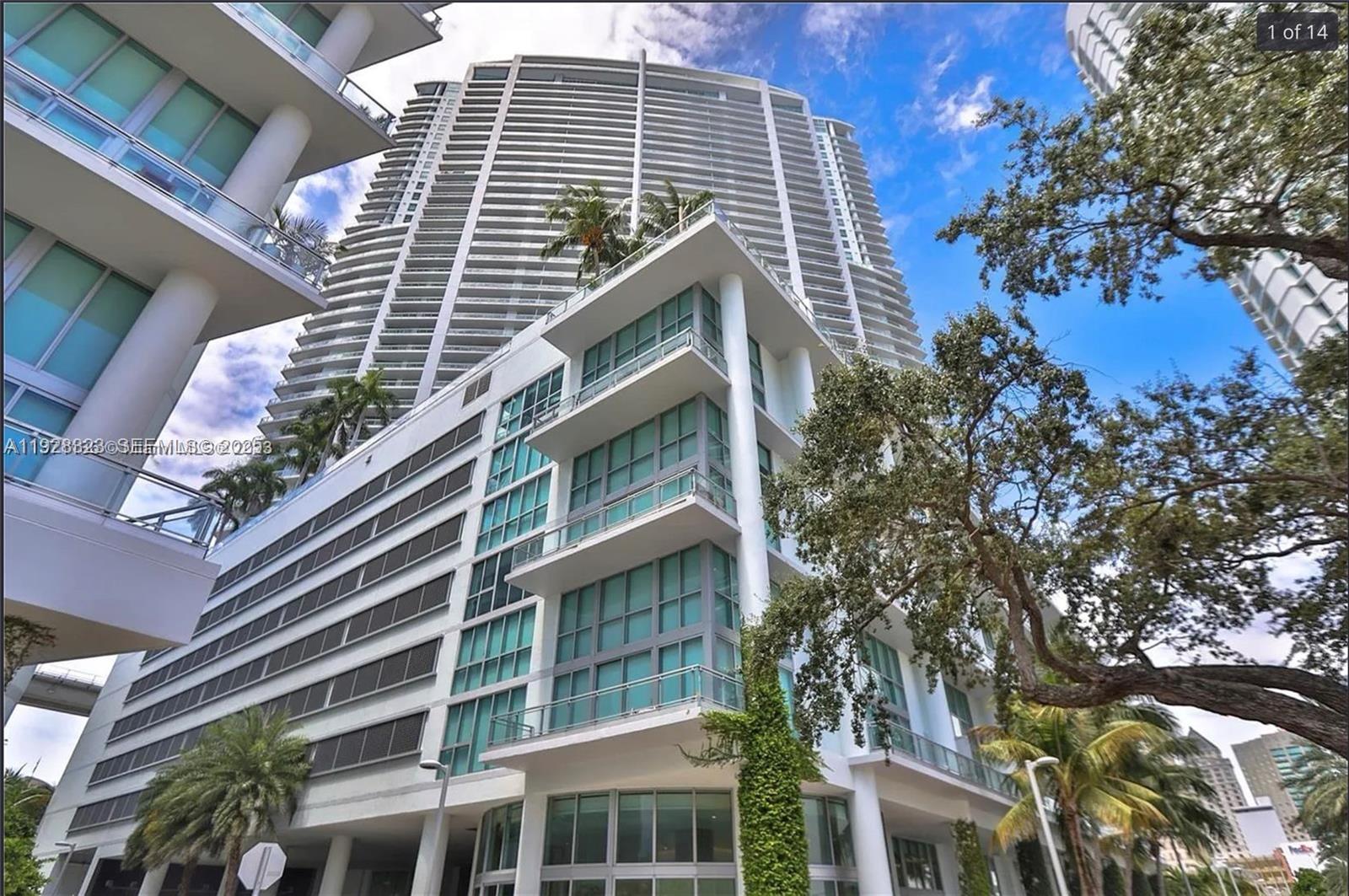 90 SW 3rd St #3604, Miami FL 33130