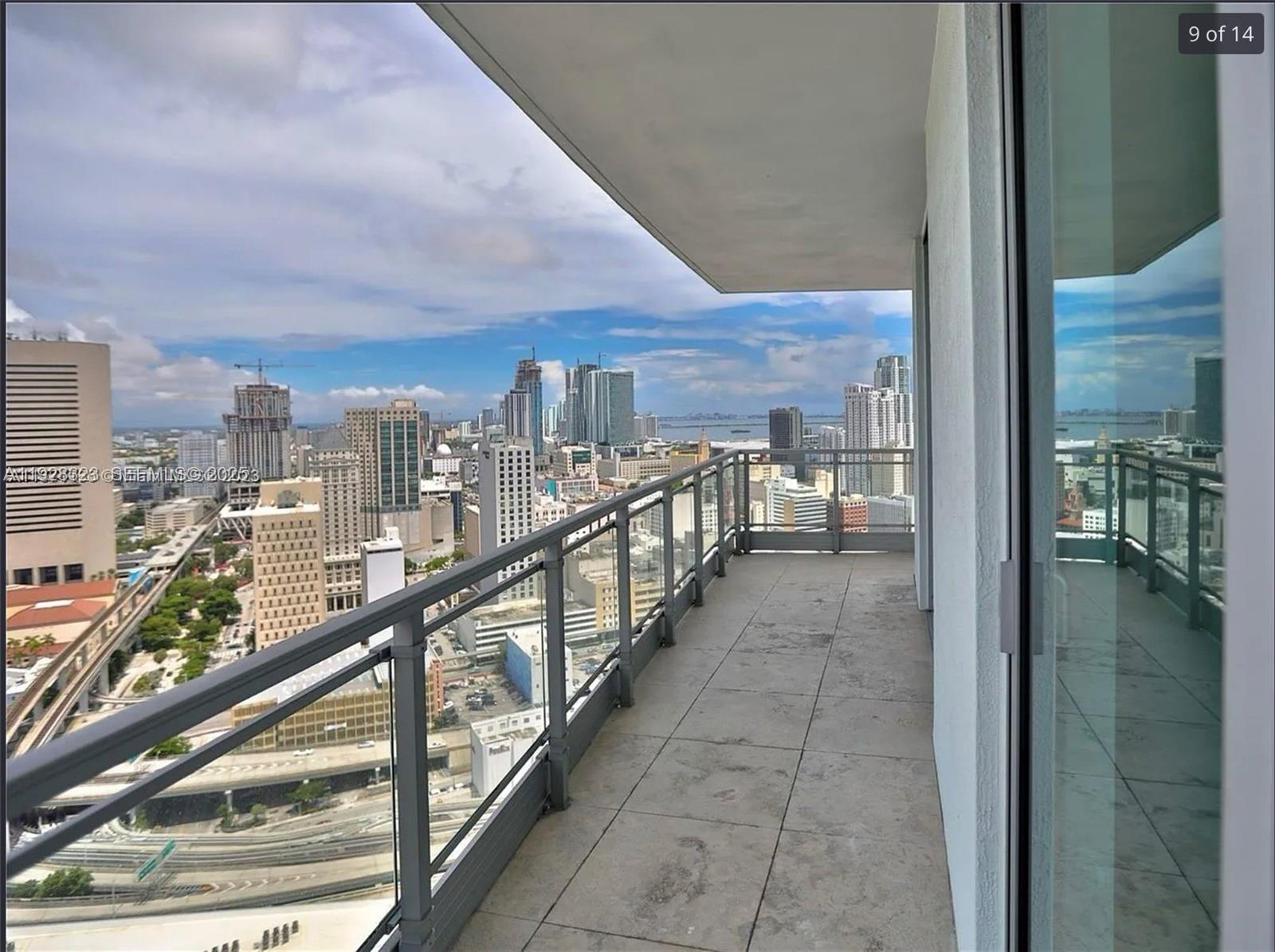 90 SW 3rd St #3604, Miami FL 33130