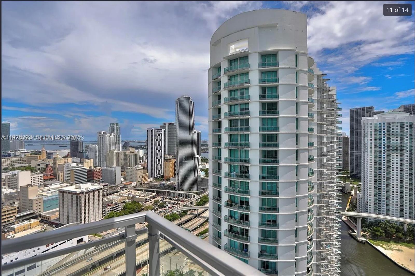 90 SW 3rd St #3604, Miami FL 33130