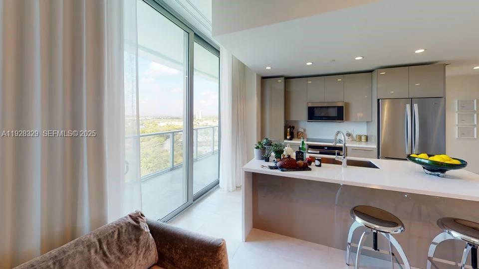2000 Metropica Way #1701, Sunrise FL 33323