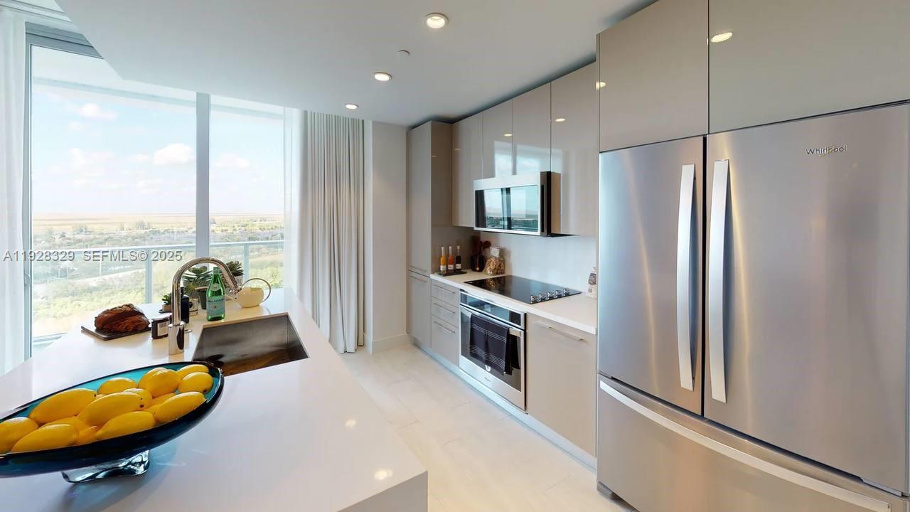 2000 Metropica Way #1701, Sunrise FL 33323