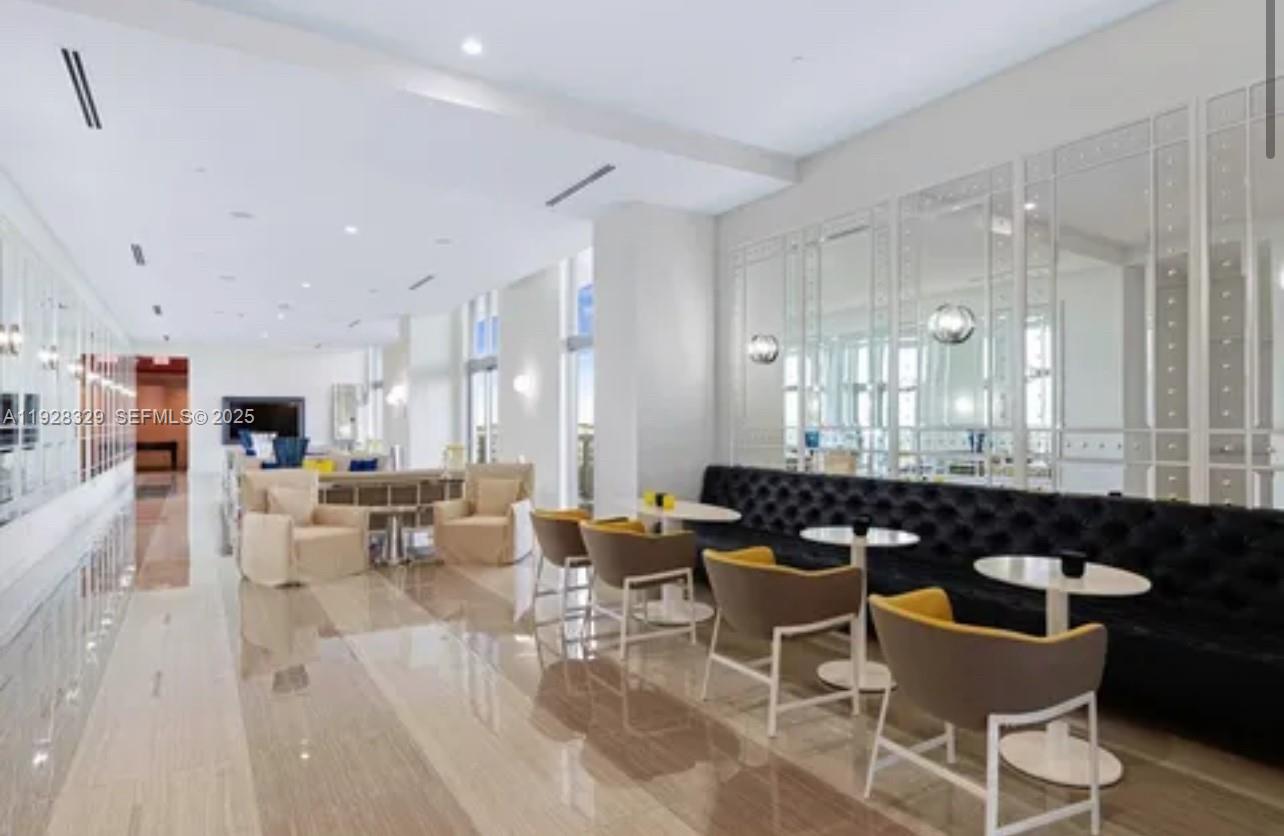 2000 Metropica Way #1701, Sunrise FL 33323