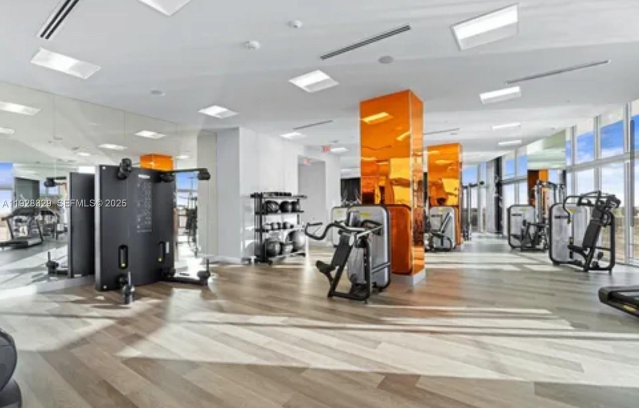 2000 Metropica Way #1701, Sunrise FL 33323