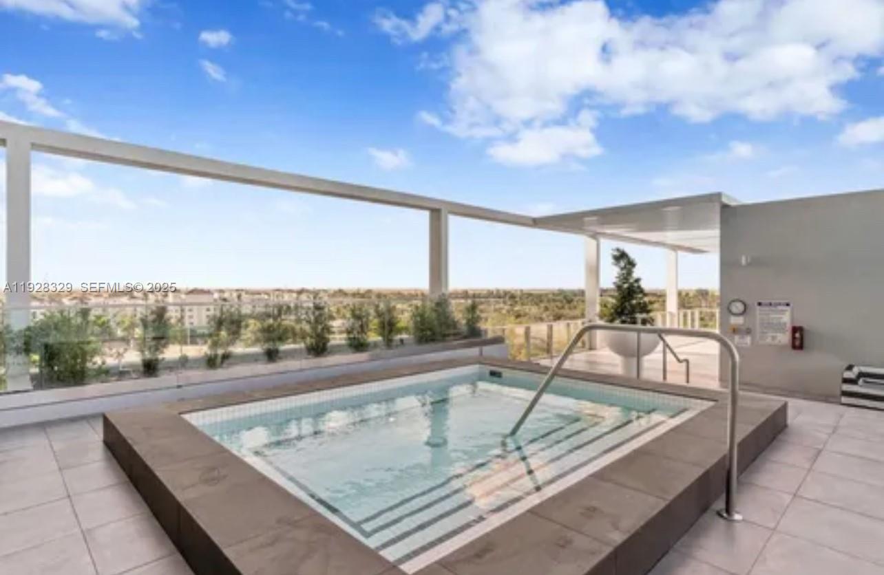 2000 Metropica Way #1701, Sunrise FL 33323