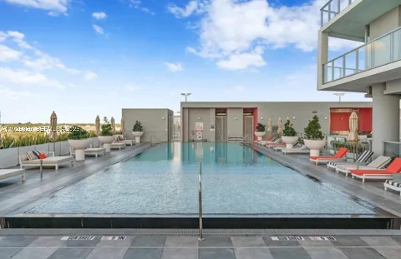 2000 Metropica Way #1701, Sunrise FL 33323