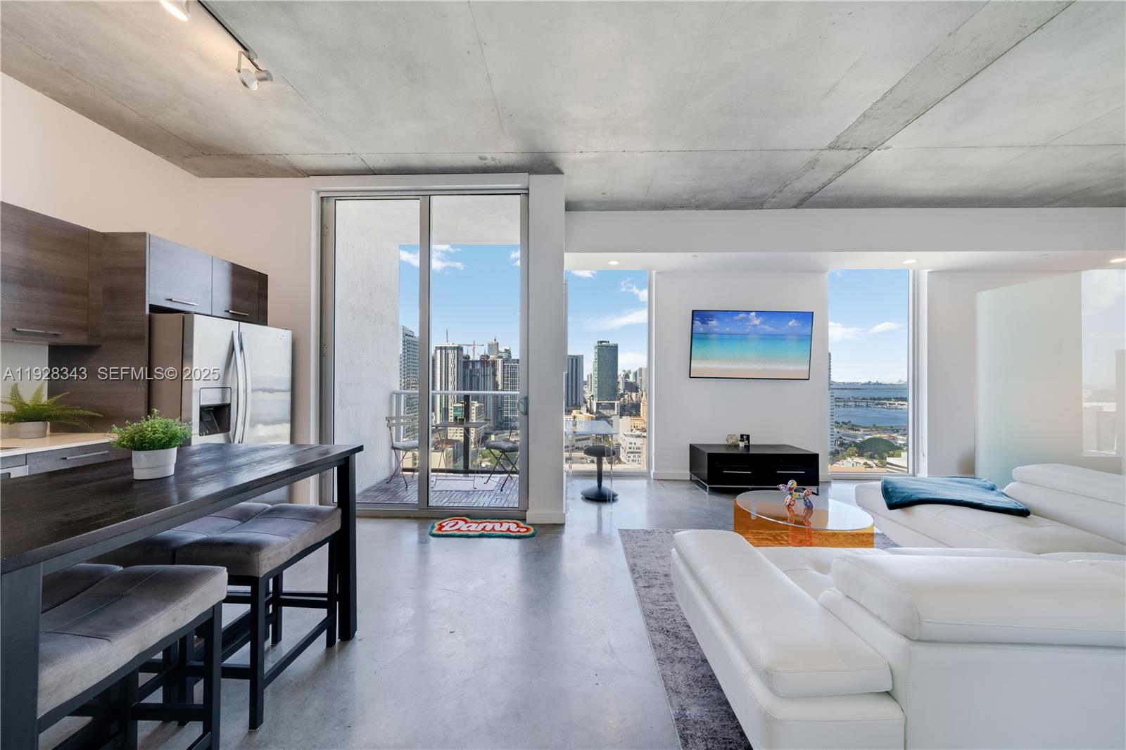 151 SE 1st St #3008, Miami FL 33131