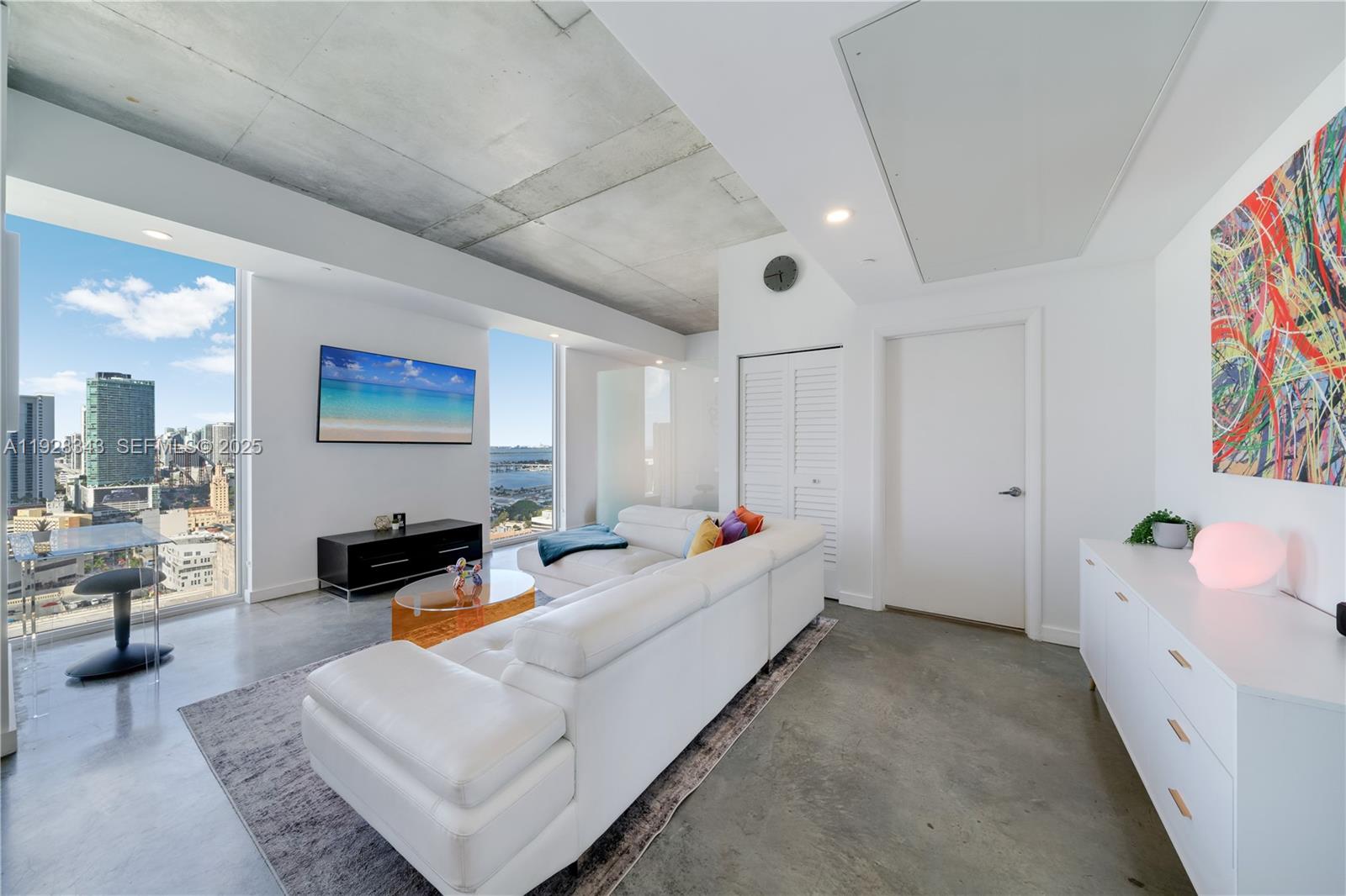 151 SE 1st St #3008, Miami FL 33131