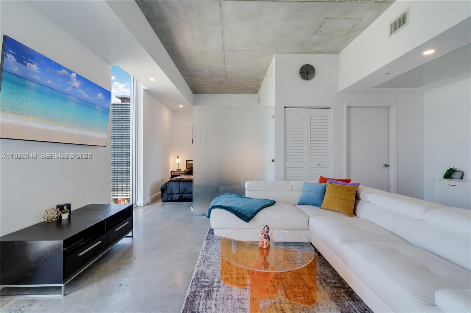 151 SE 1st St #3008, Miami FL 33131