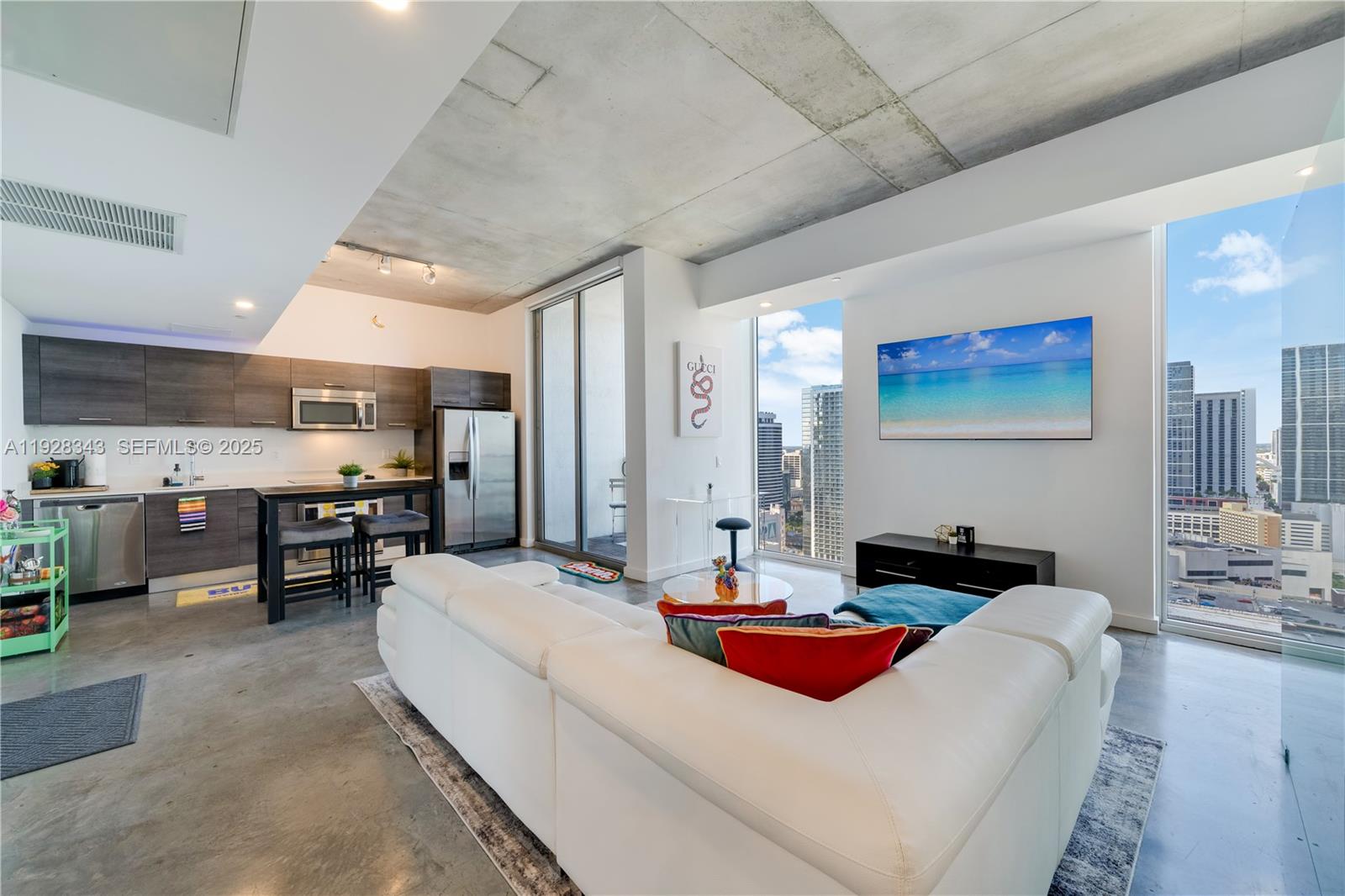 151 SE 1st St #3008, Miami FL 33131