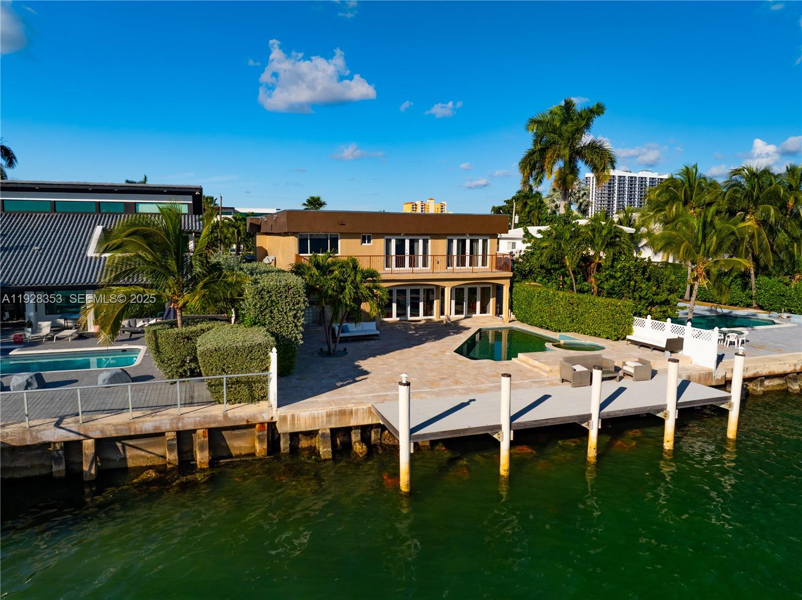 1500 S Treasure Dr, North Bay Village FL 33141