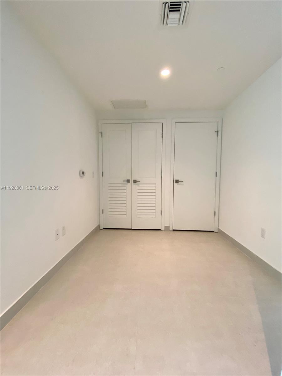 1080 Brickell Ave #3407, Miami FL 33131